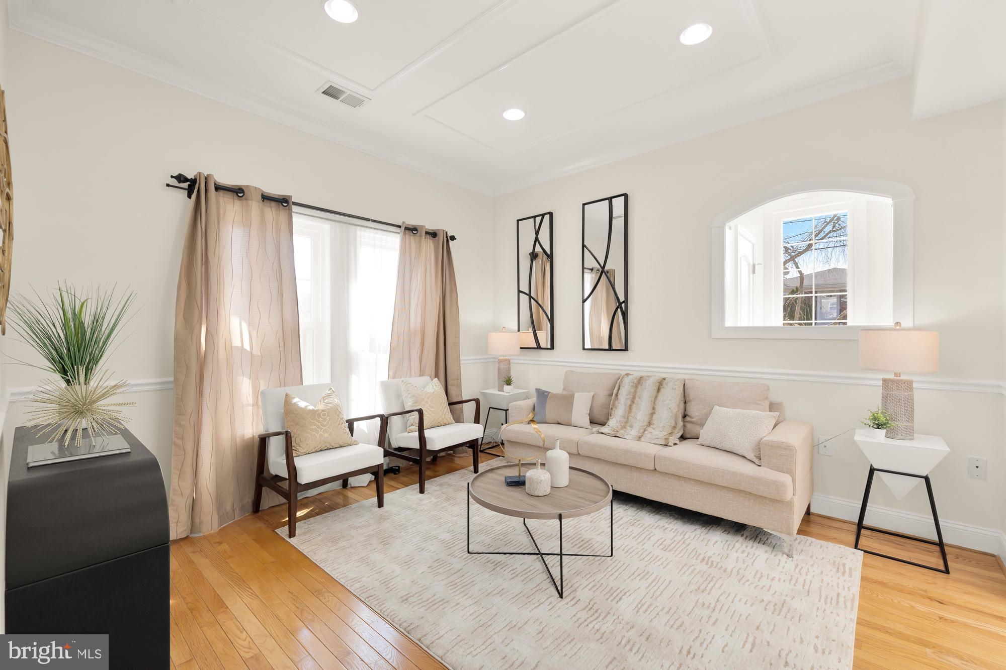 ARLINGTON VIEW - Residential