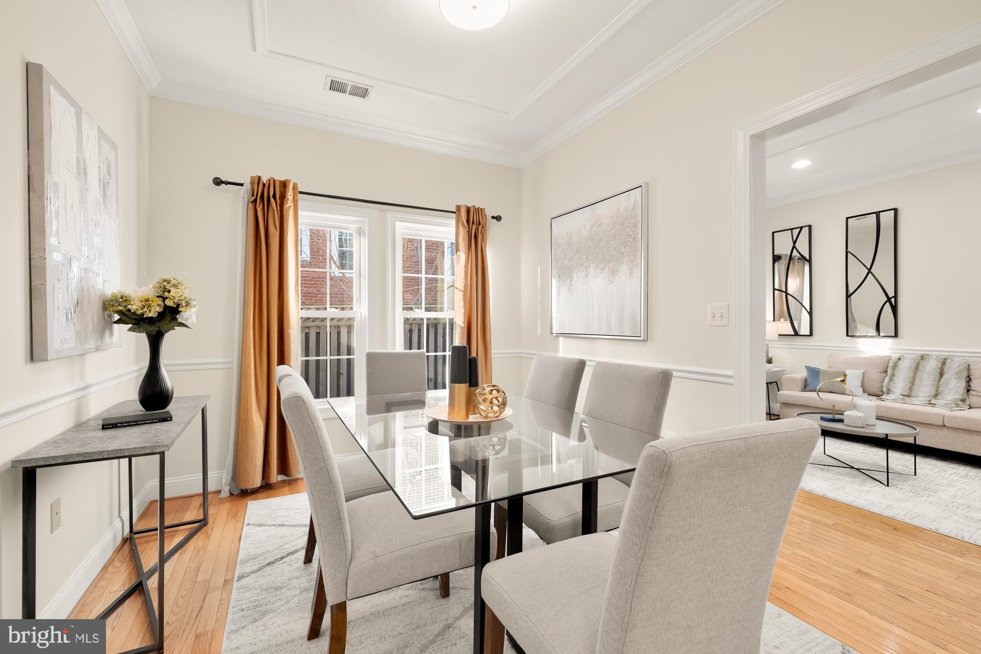 ARLINGTON VIEW - Residential