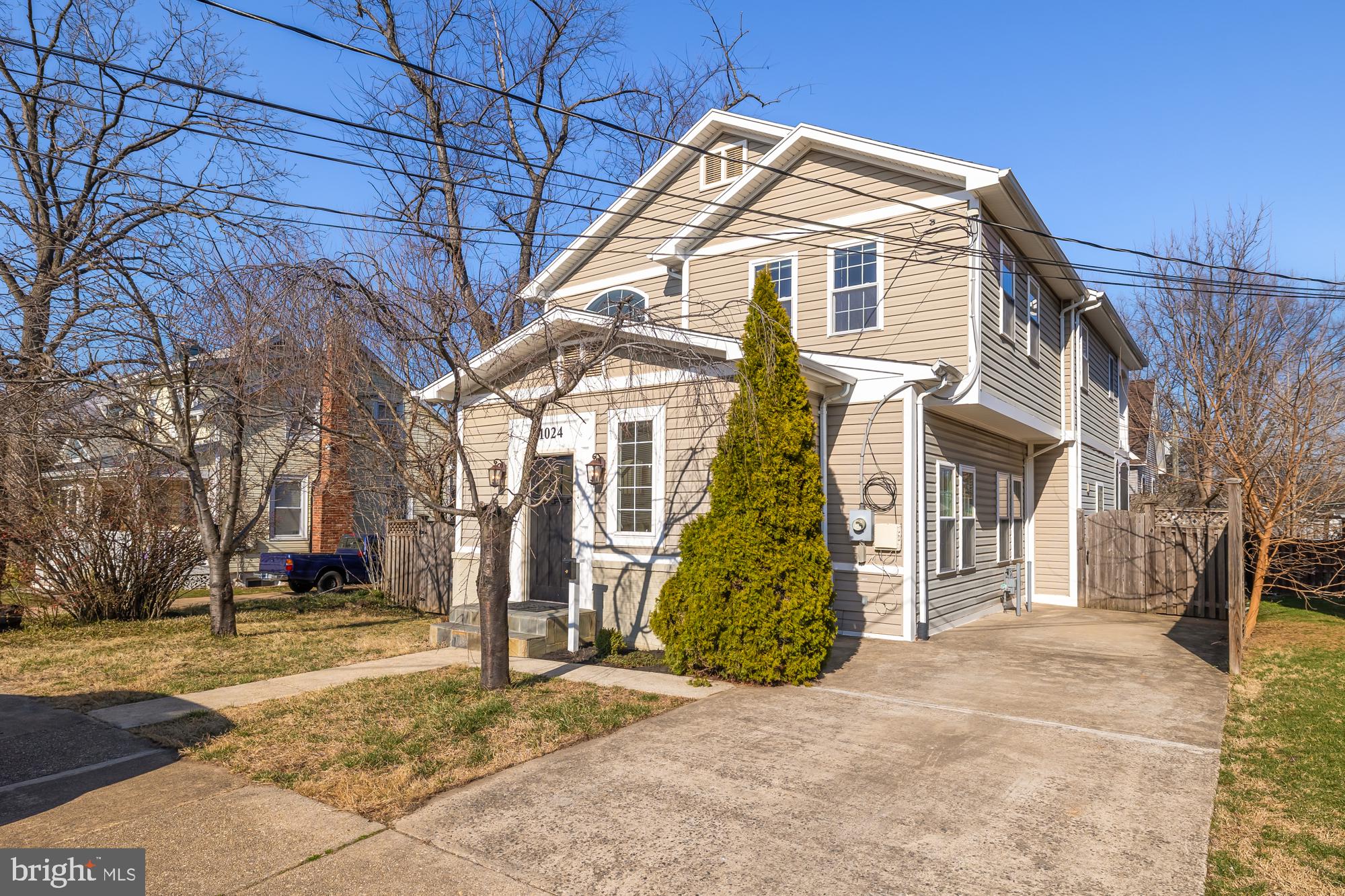 ARLINGTON VIEW - Residential