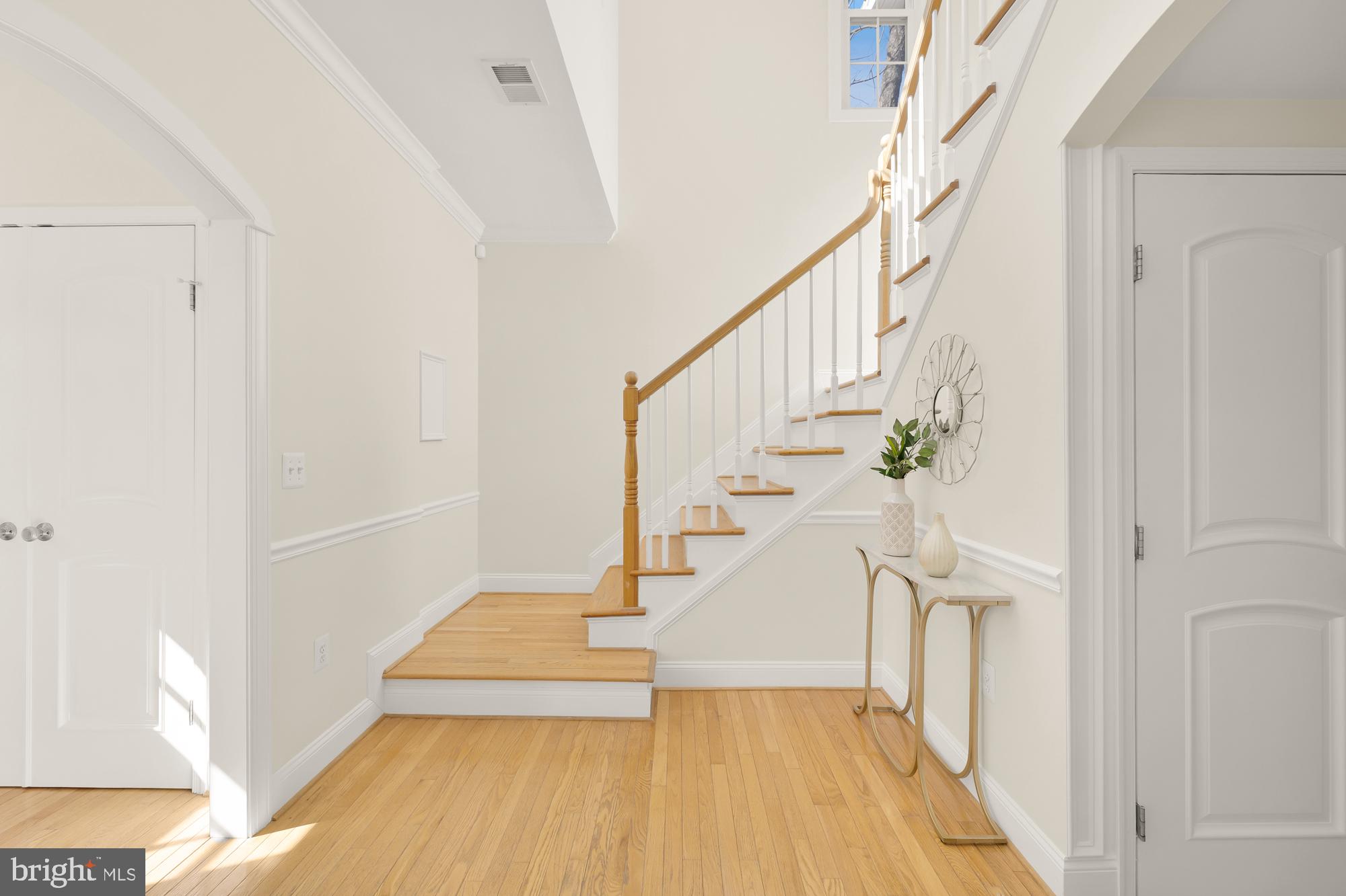 ARLINGTON VIEW - Residential