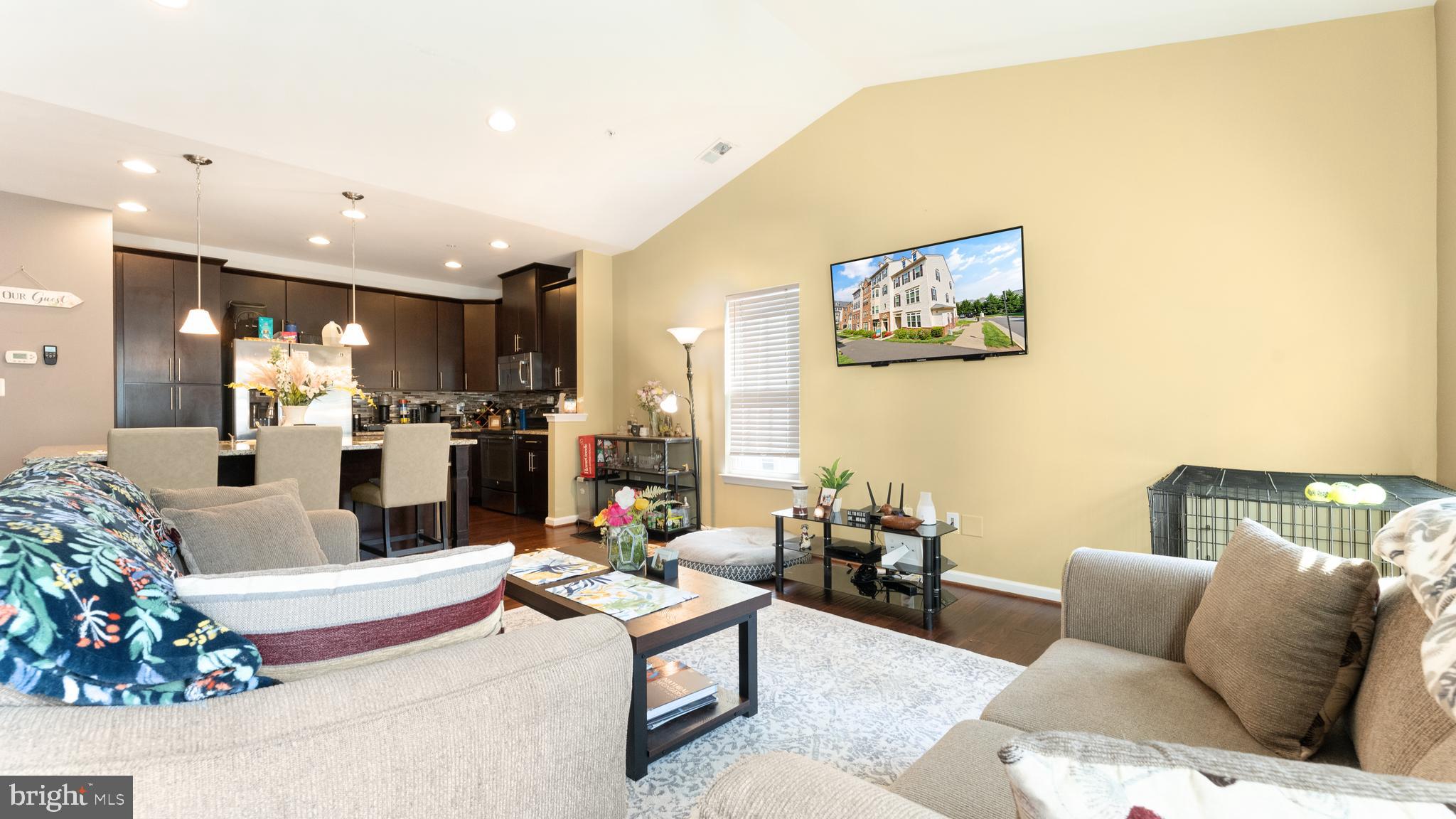 SOMERSET CONDO - Residential Lease