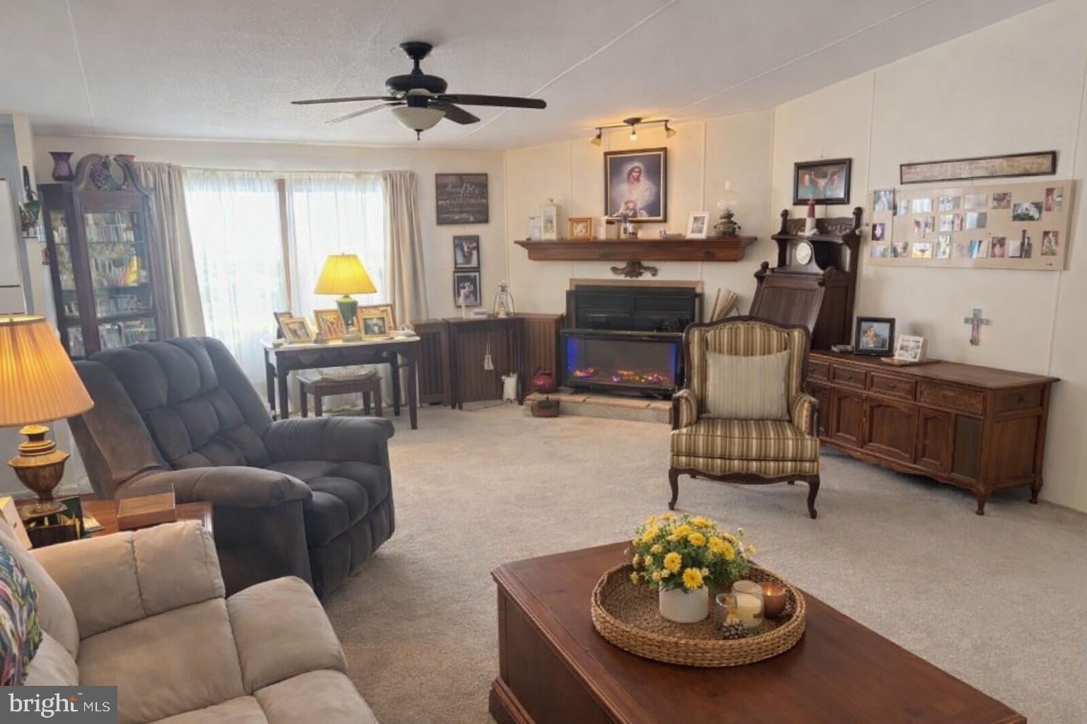 PINEWOOD ESTATES - Residential