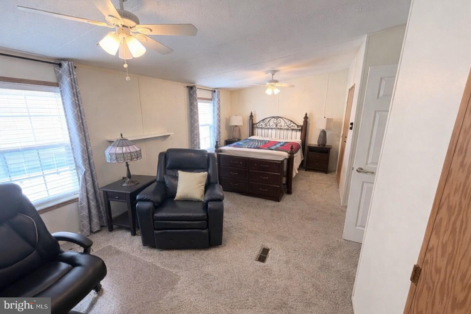 PINEWOOD ESTATES - Residential