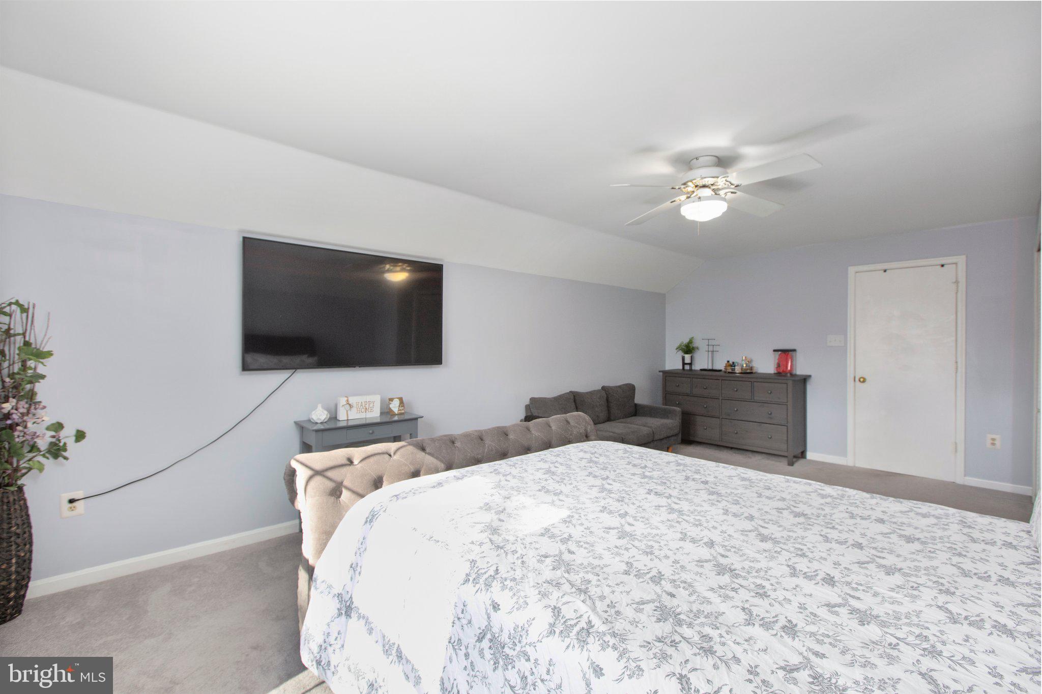 MEADOWOOD PARK - Residential