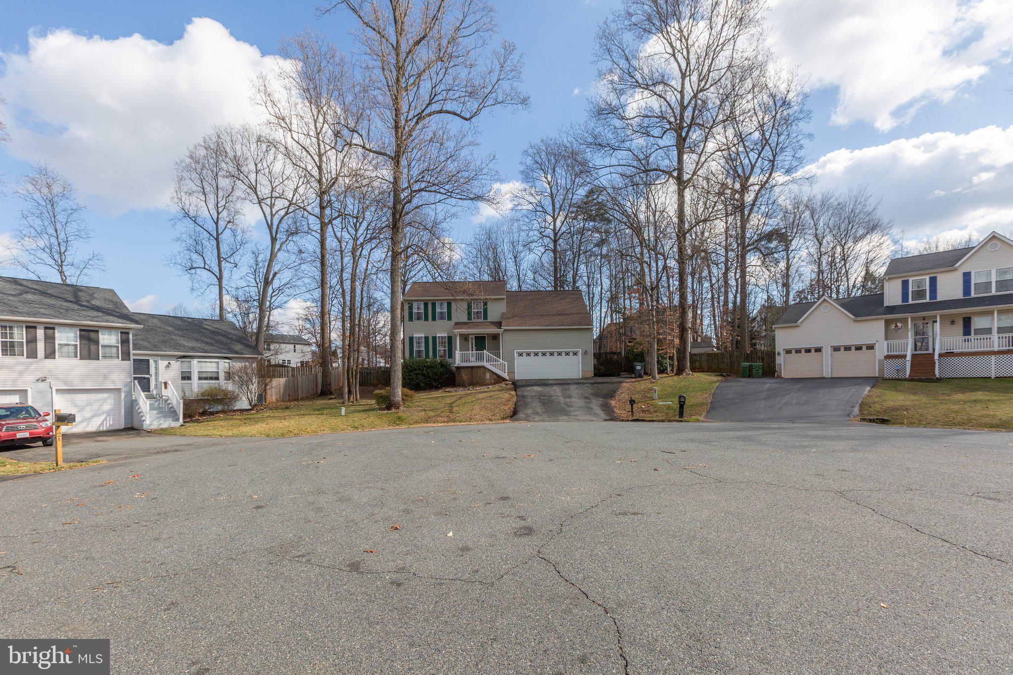 MEADOWOOD PARK - Residential