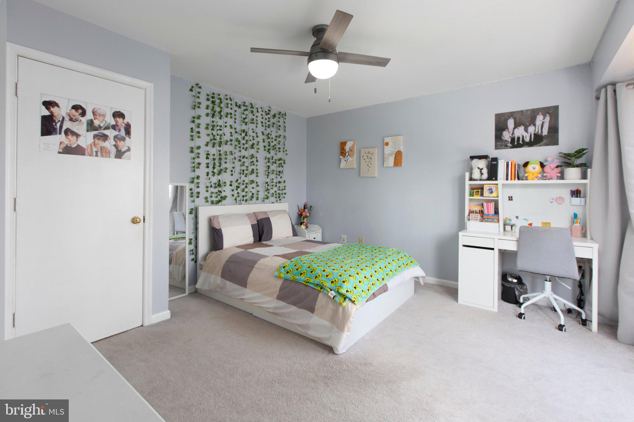 MEADOWOOD PARK - Residential