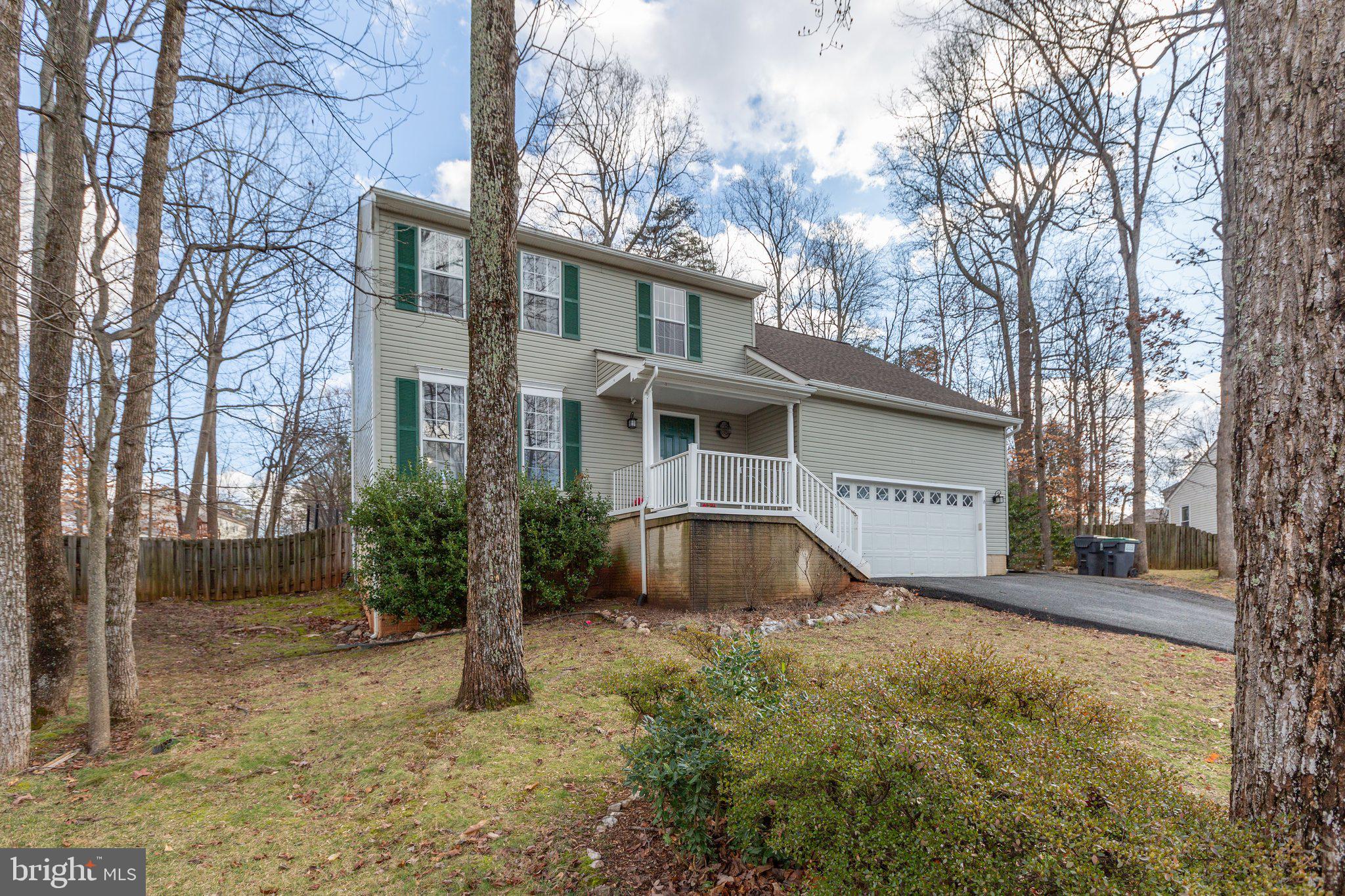 MEADOWOOD PARK - Residential