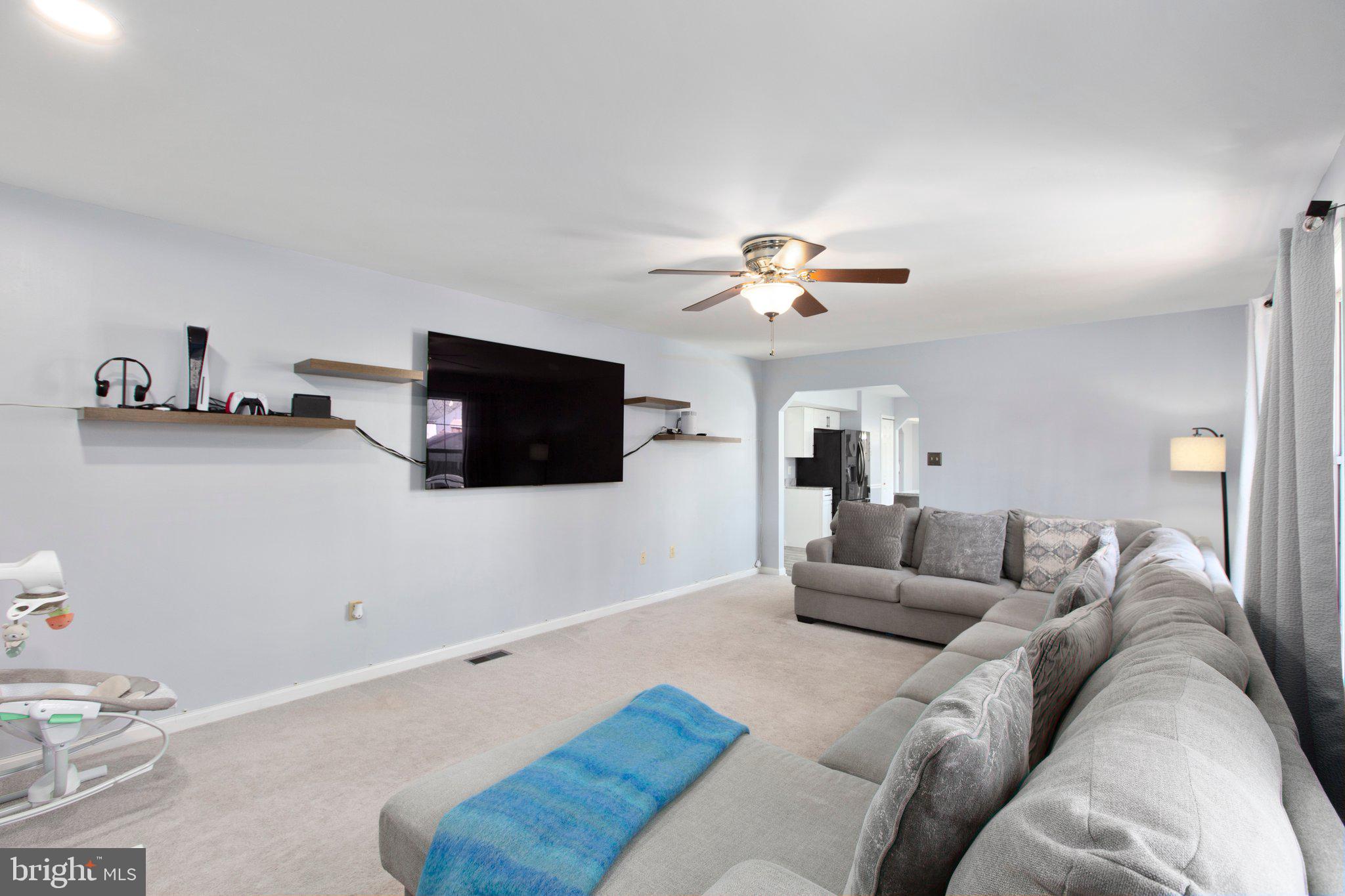 MEADOWOOD PARK - Residential