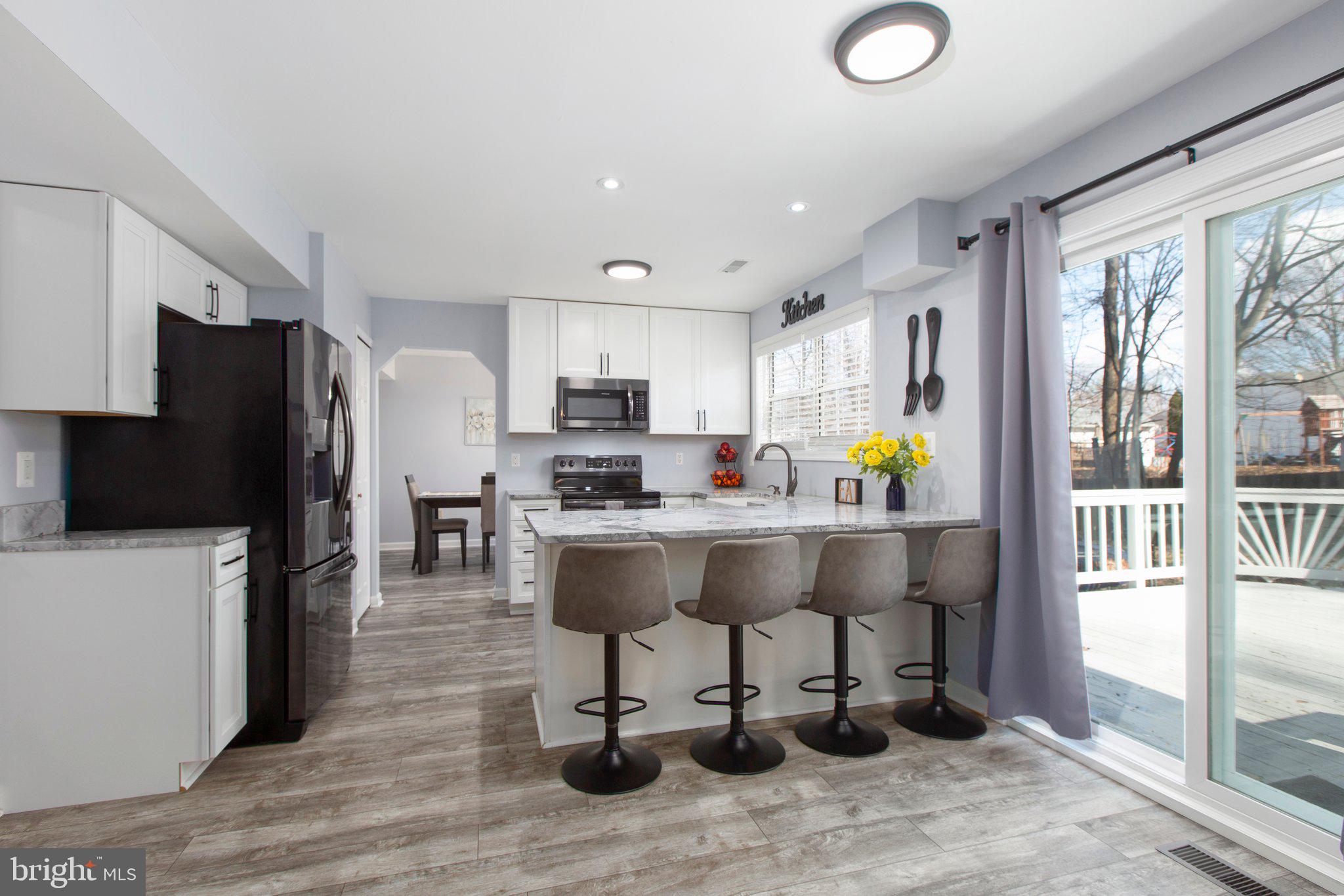 MEADOWOOD PARK - Residential