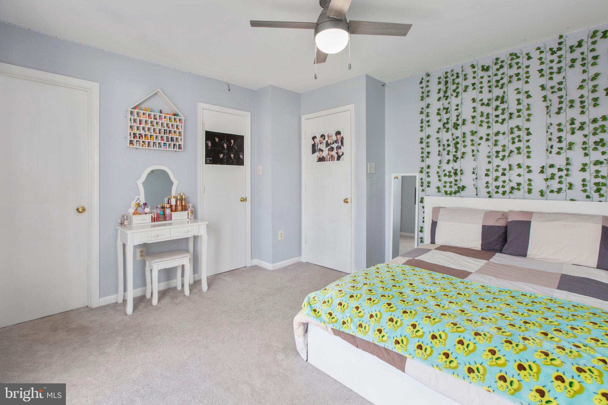 MEADOWOOD PARK - Residential