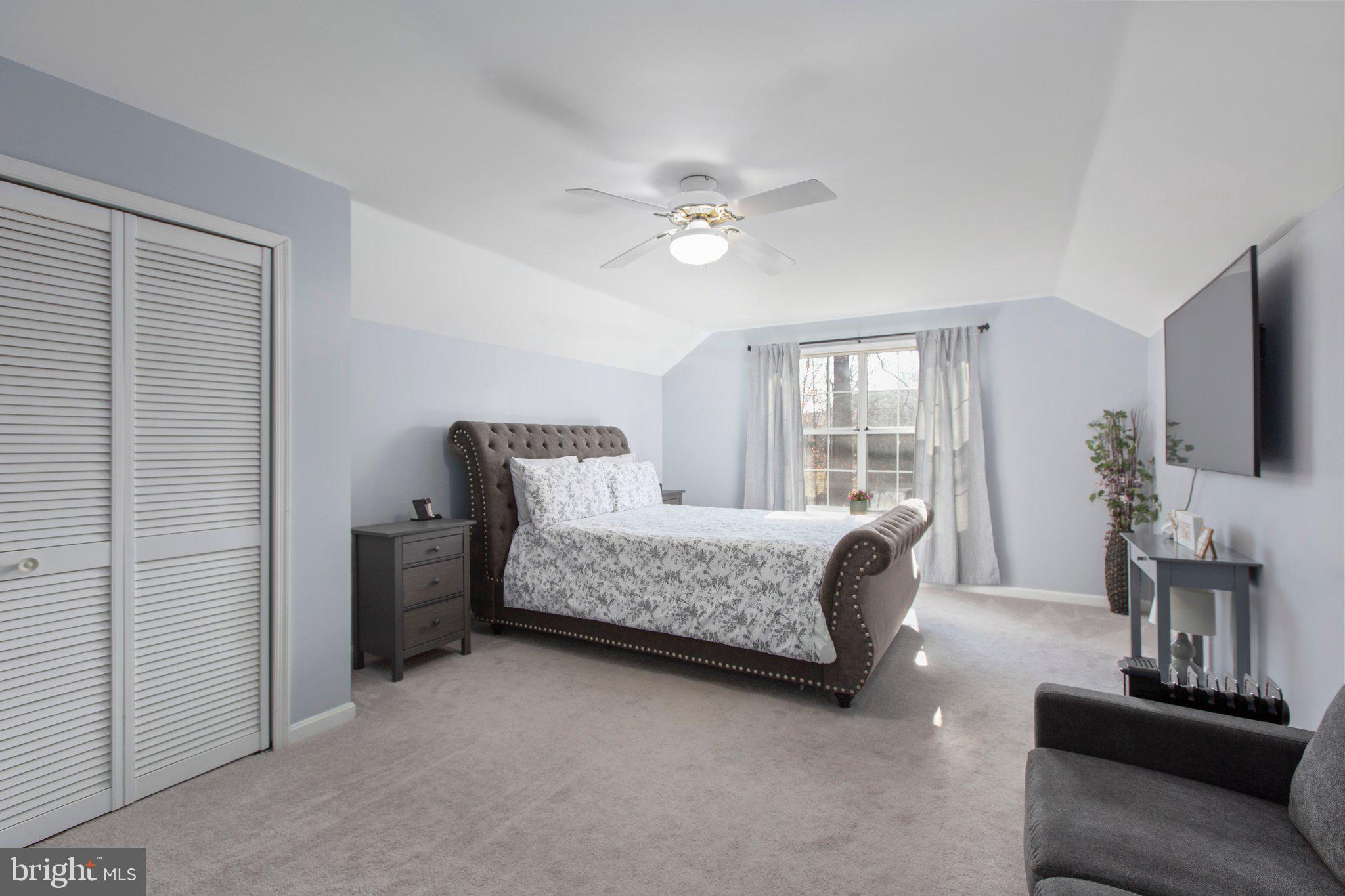 MEADOWOOD PARK - Residential