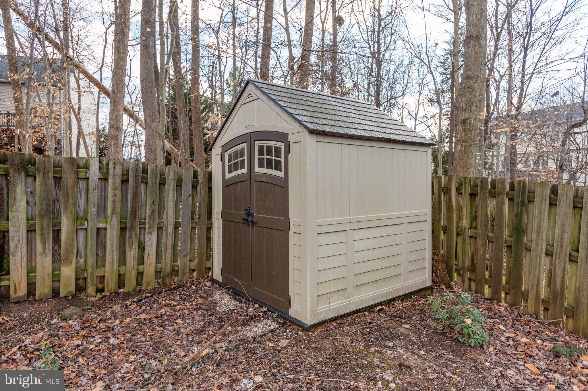 MEADOWOOD PARK - Residential