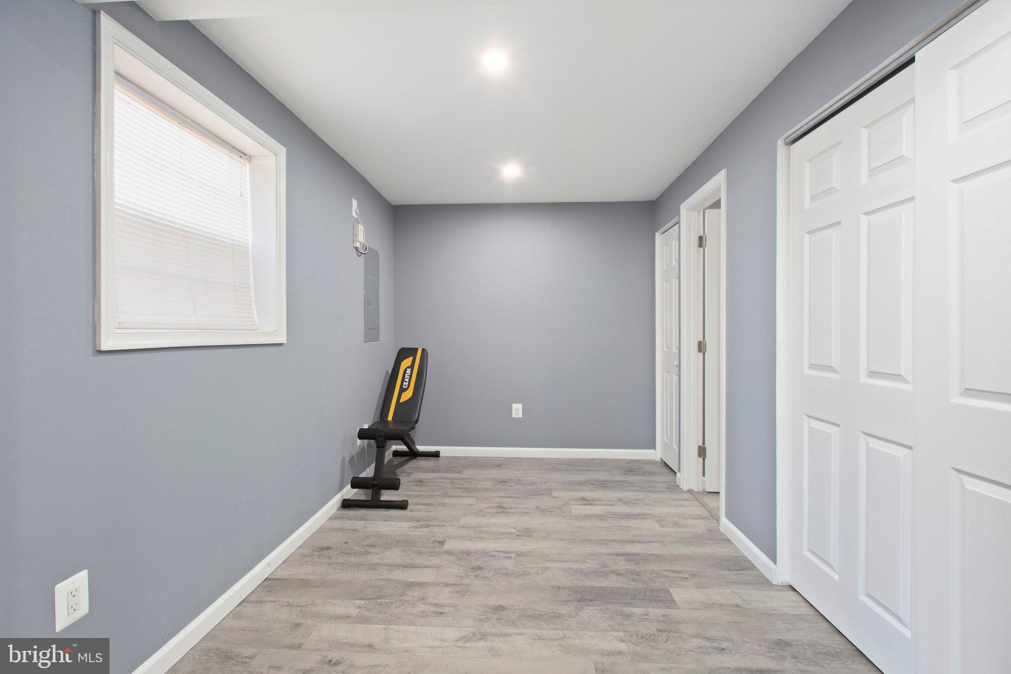 MEADOWOOD PARK - Residential