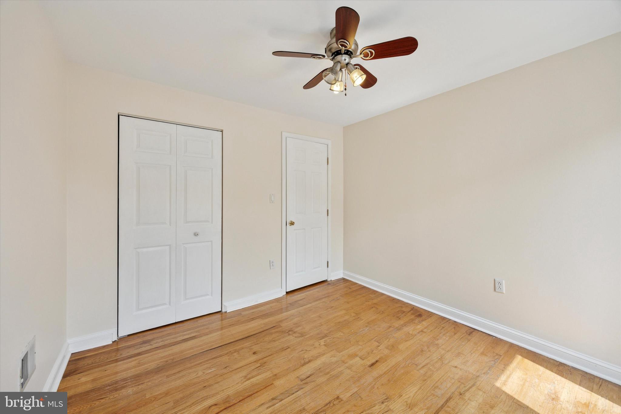 ART MUSEUM AREA - Residential Lease