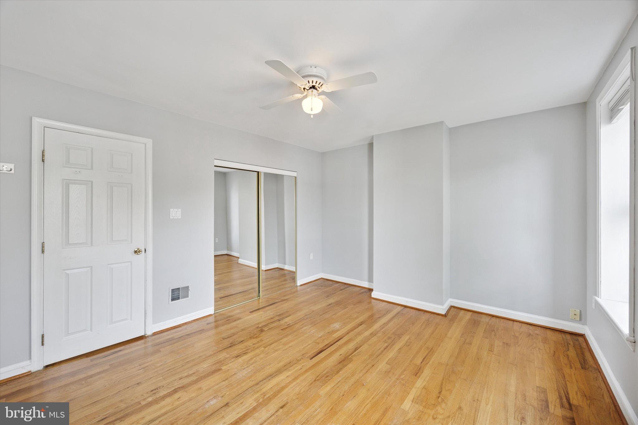 ART MUSEUM AREA - Residential Lease