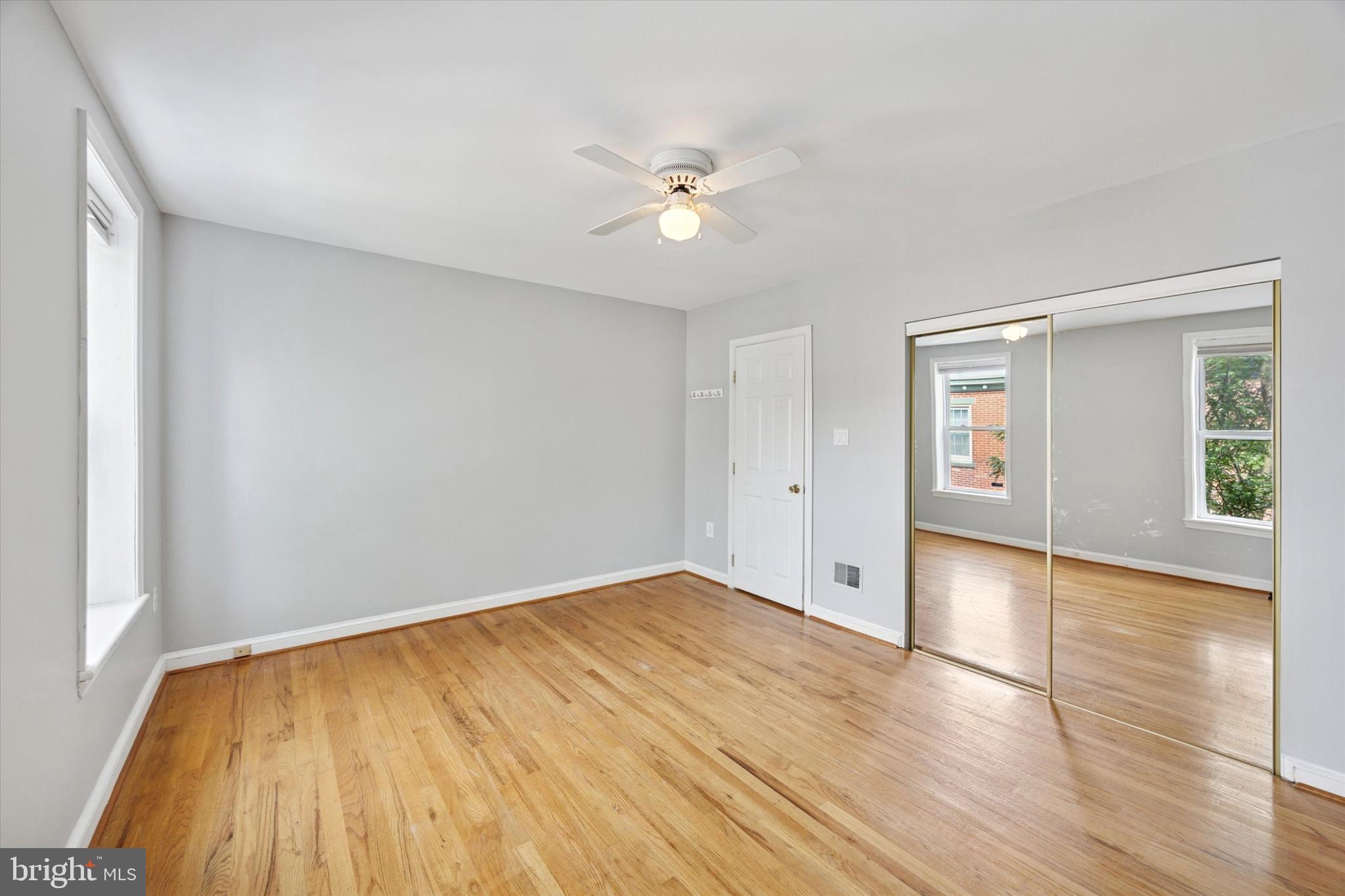 ART MUSEUM AREA - Residential Lease