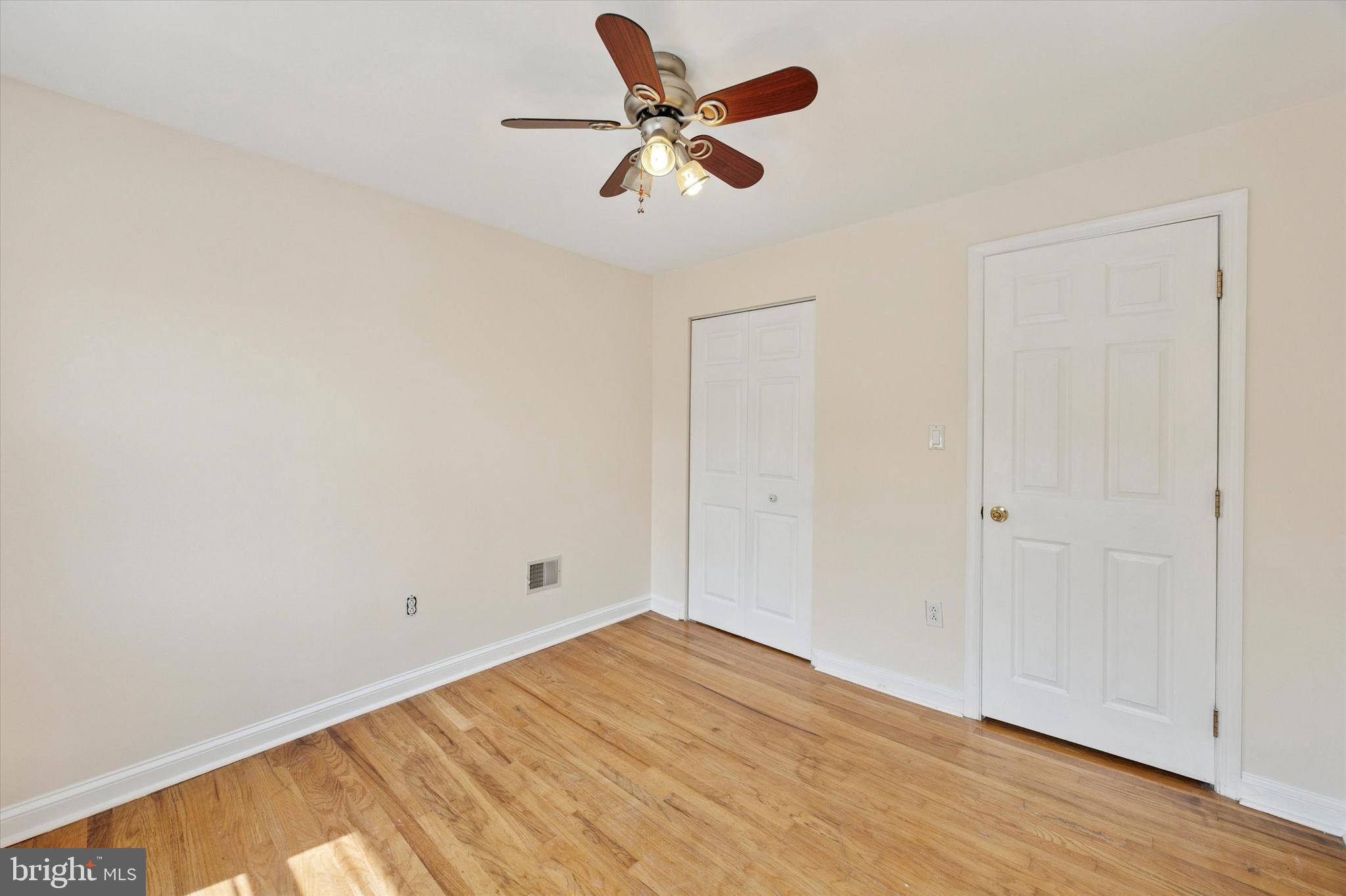 ART MUSEUM AREA - Residential Lease