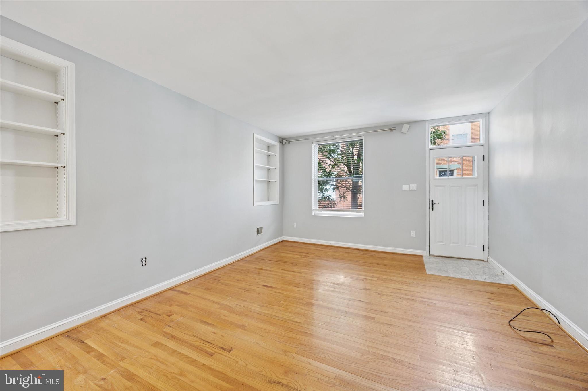 ART MUSEUM AREA - Residential Lease