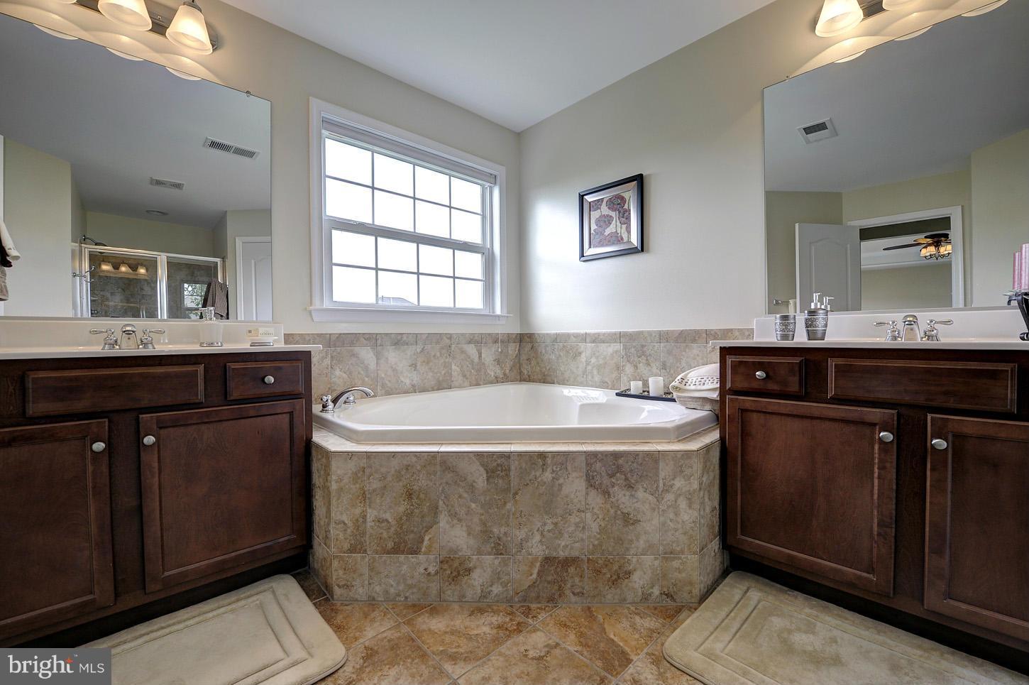 STONE RIDGE SOUTH - Residential