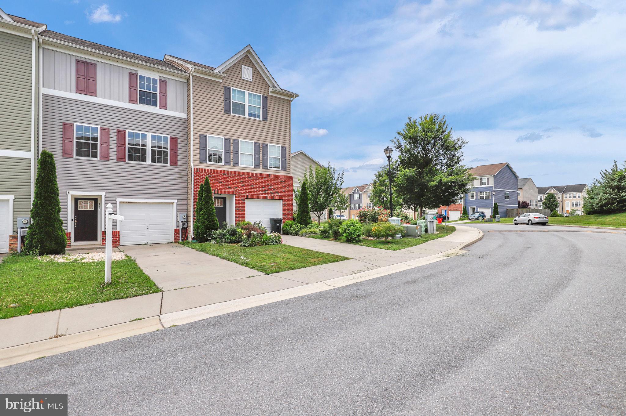 BERKELEY RIDGE - Residential