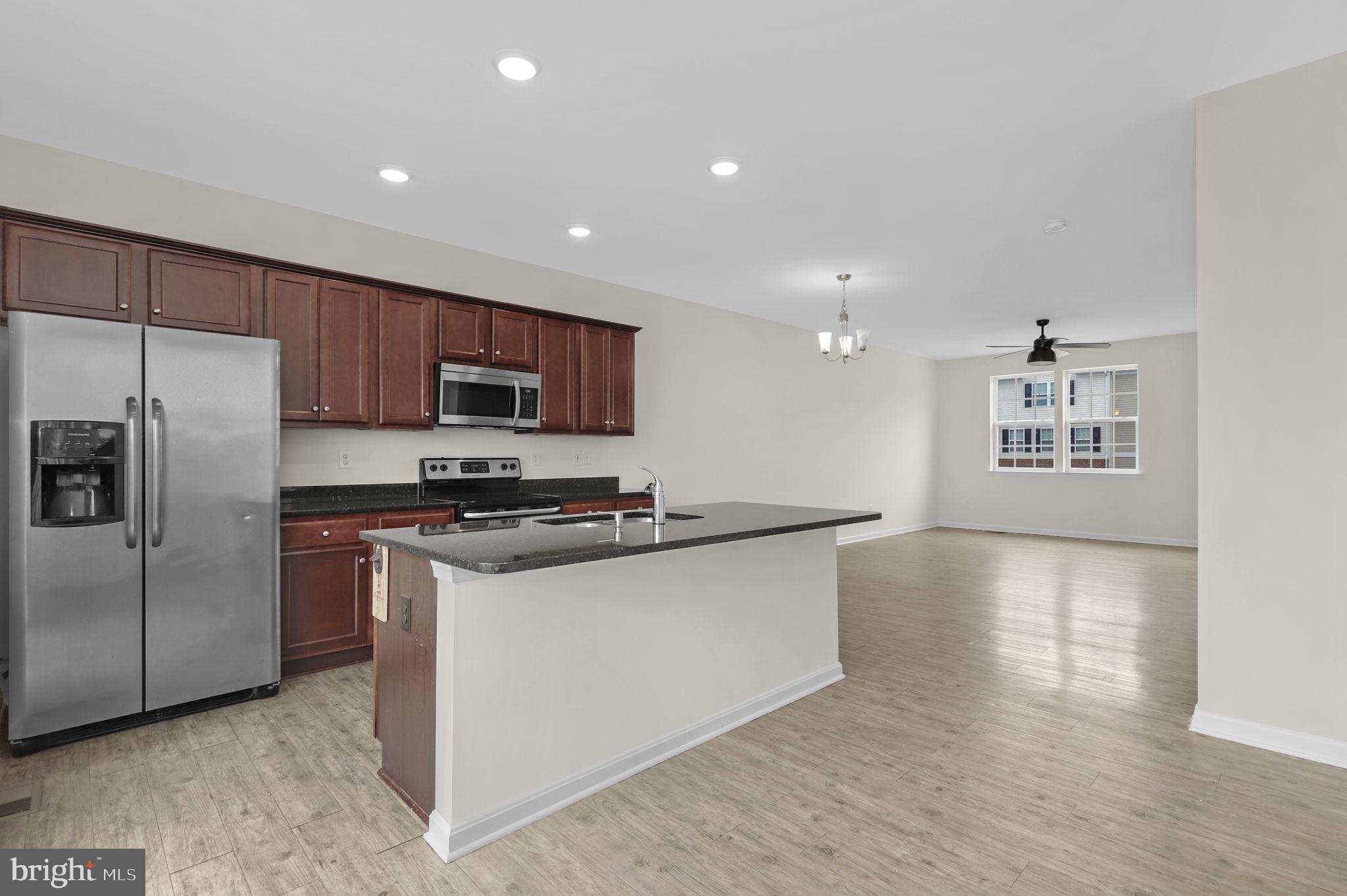 BERKELEY RIDGE - Residential