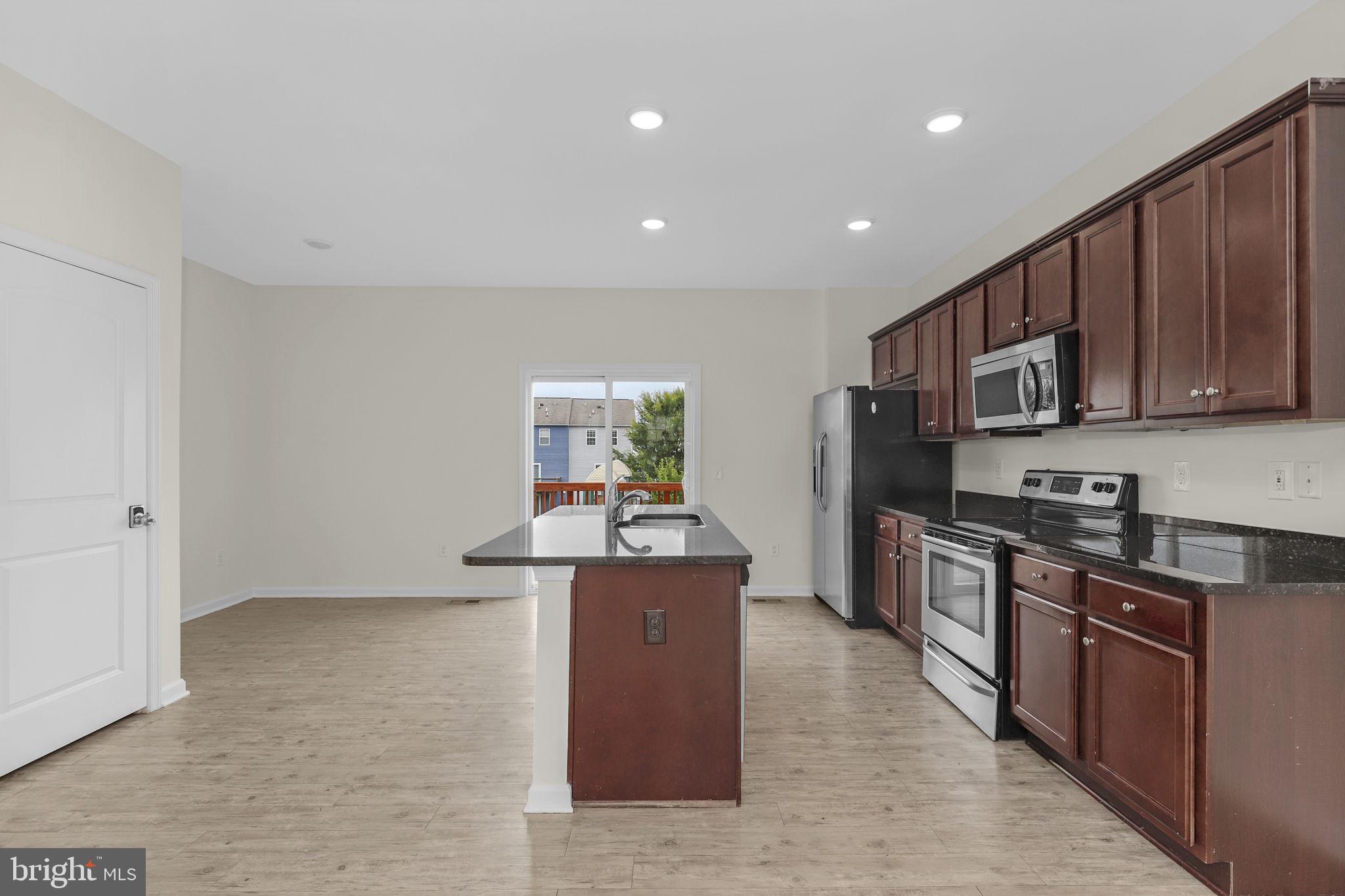 BERKELEY RIDGE - Residential