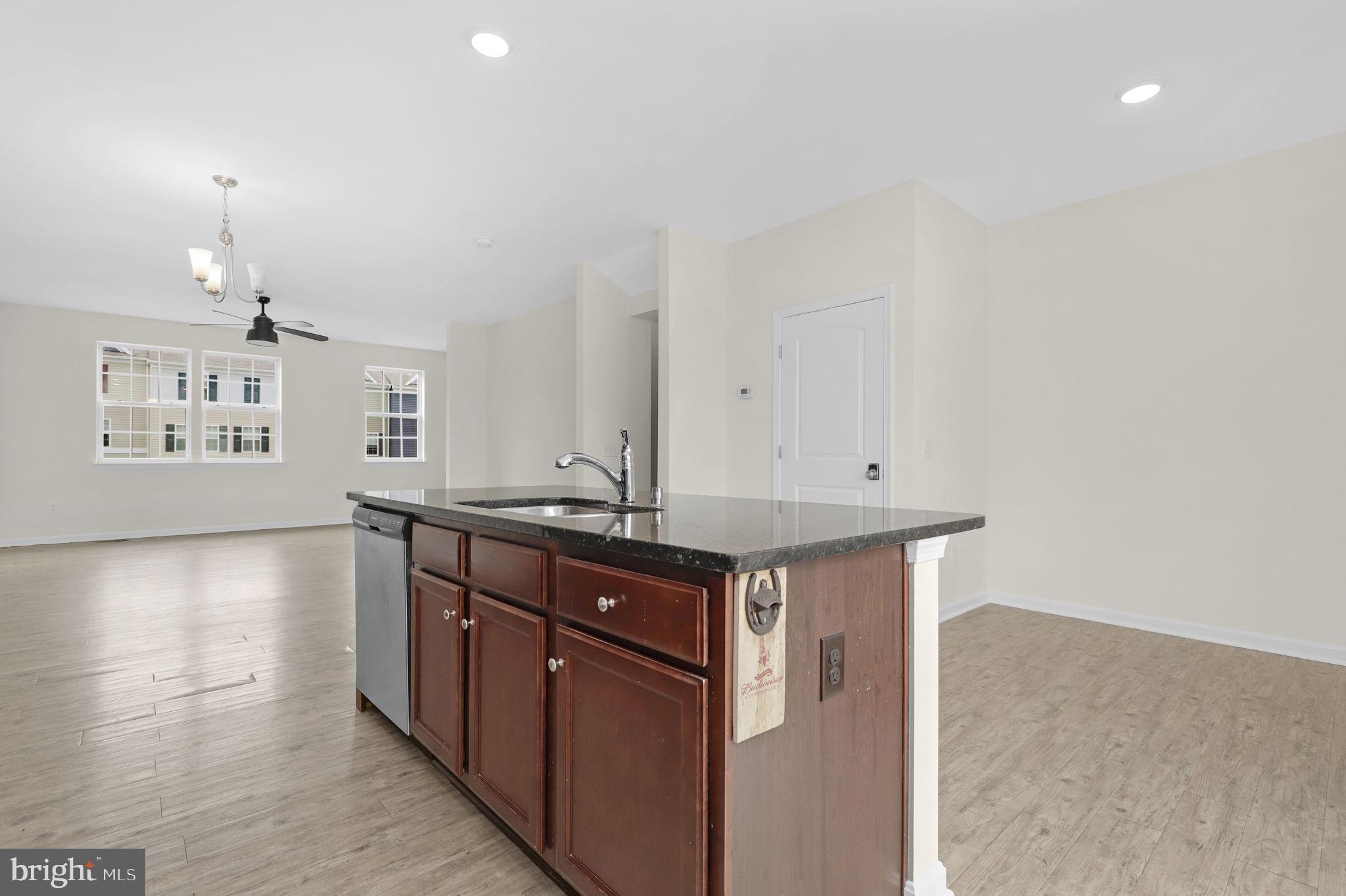 BERKELEY RIDGE - Residential