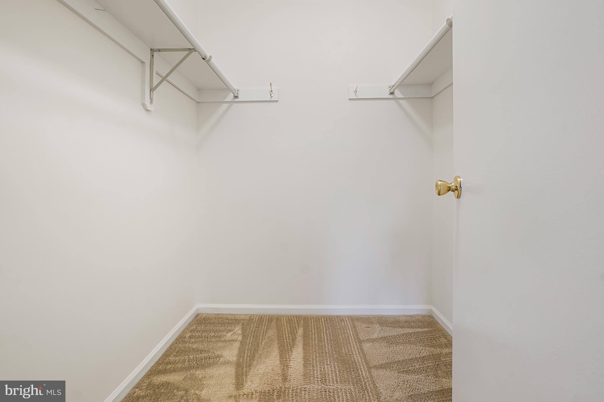 OAK SPRINGS - Residential