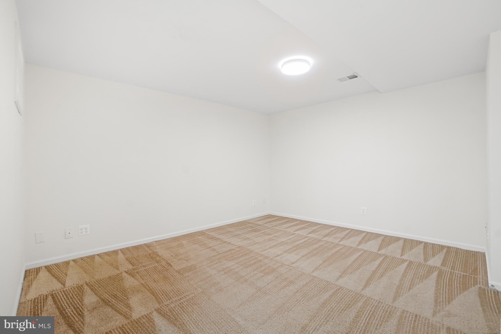 OAK SPRINGS - Residential