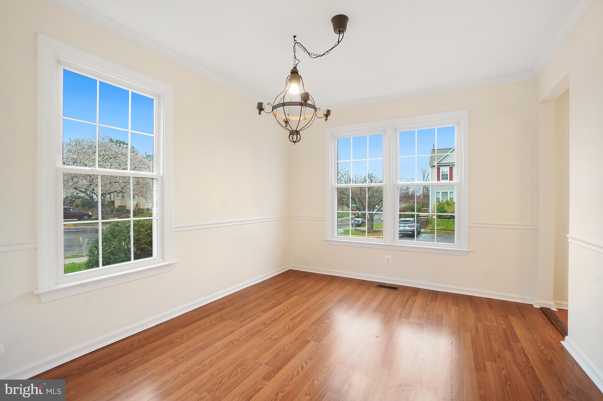 OAK SPRINGS - Residential