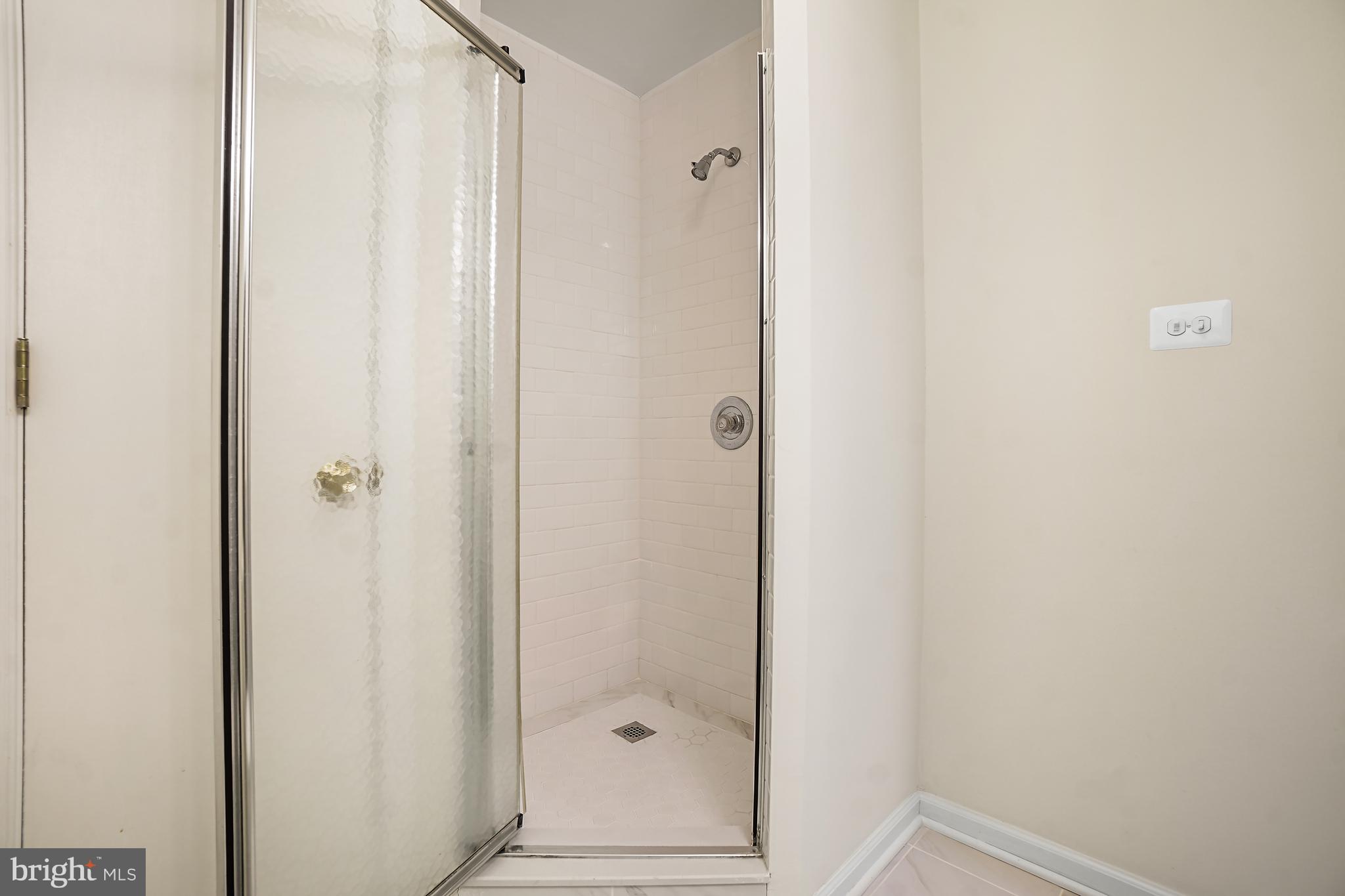 OAK SPRINGS - Residential