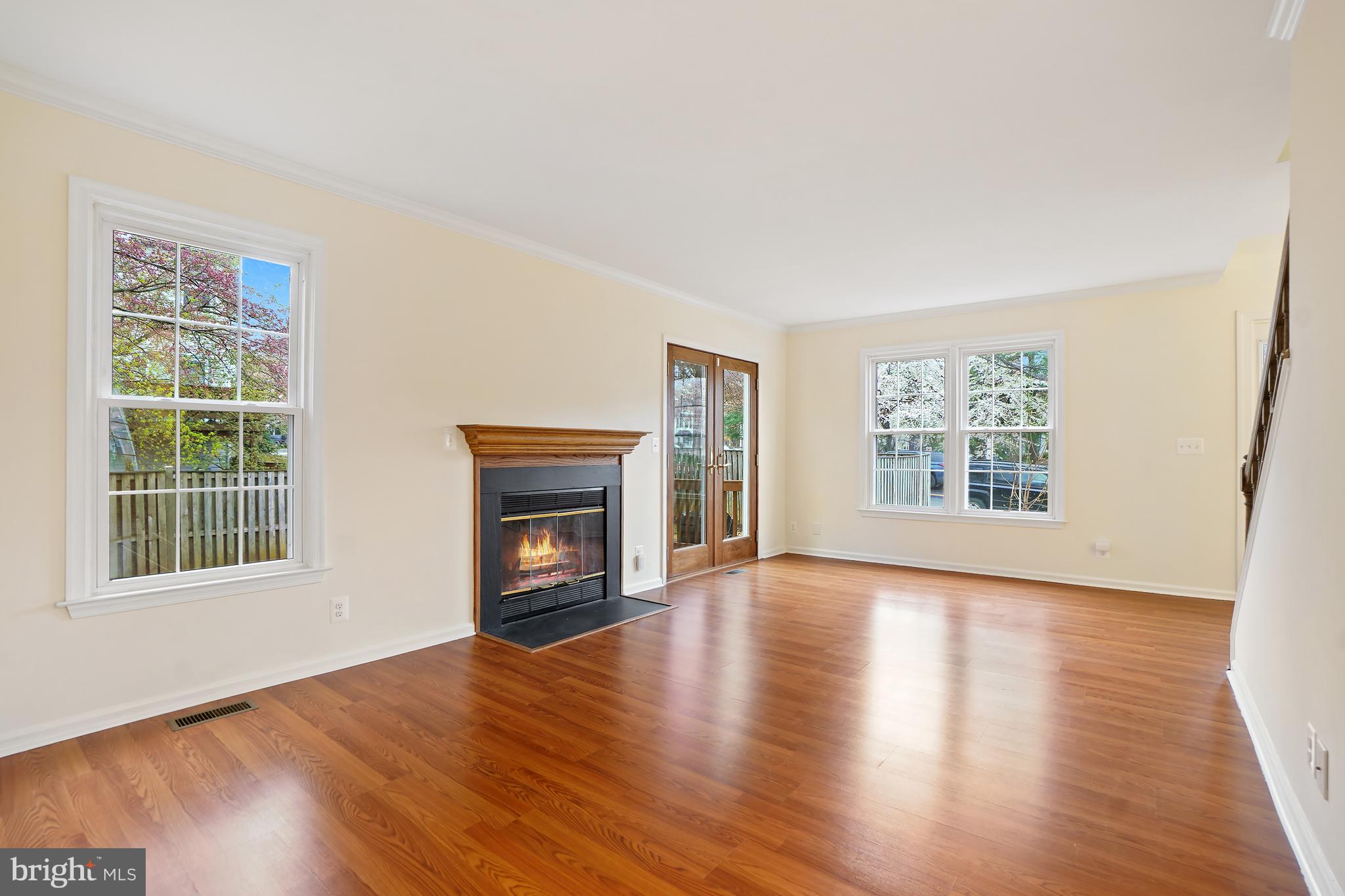 OAK SPRINGS - Residential