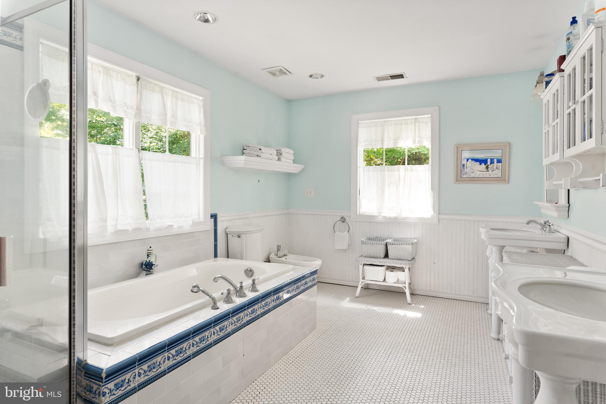 STONINGTON - Residential