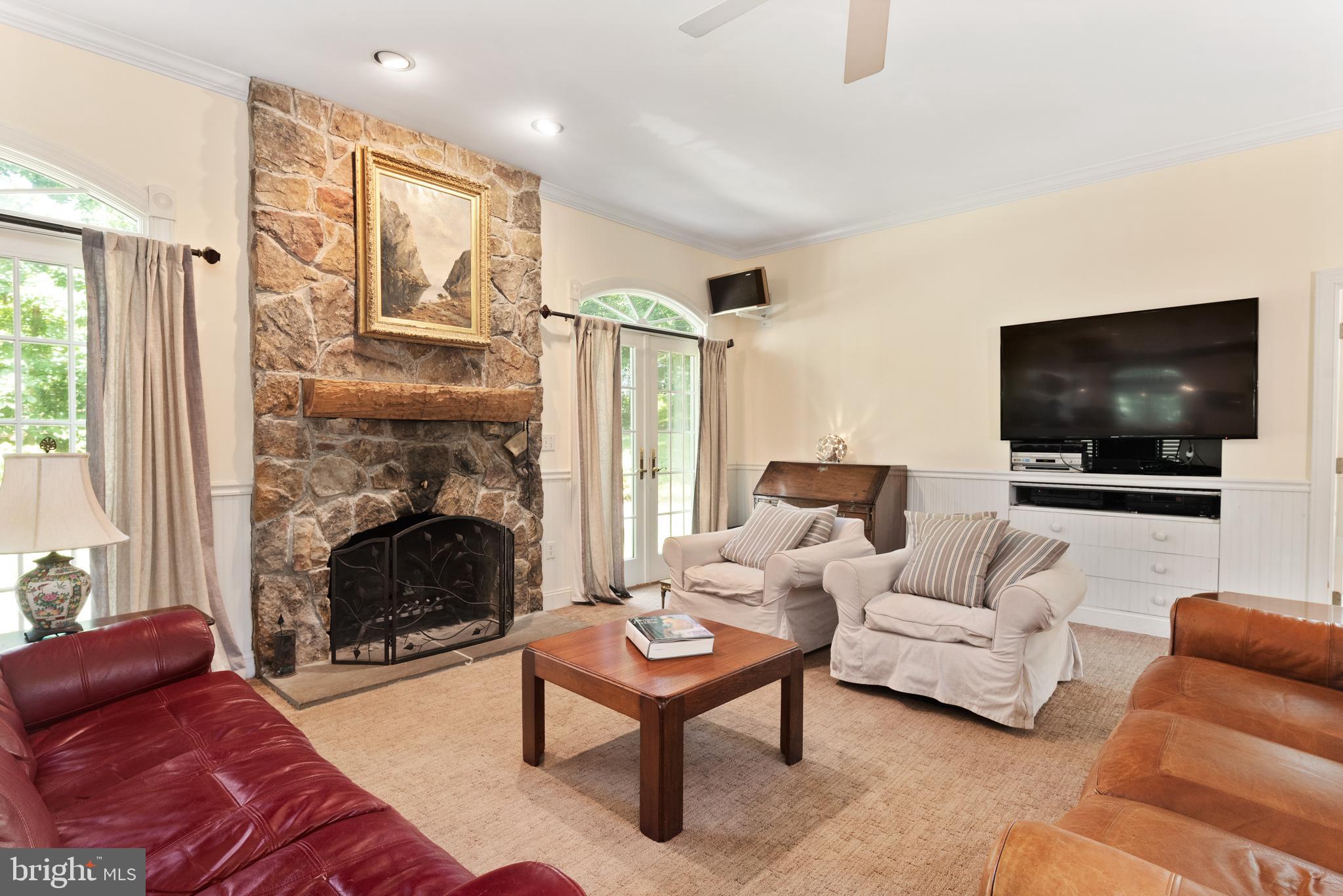 STONINGTON - Residential