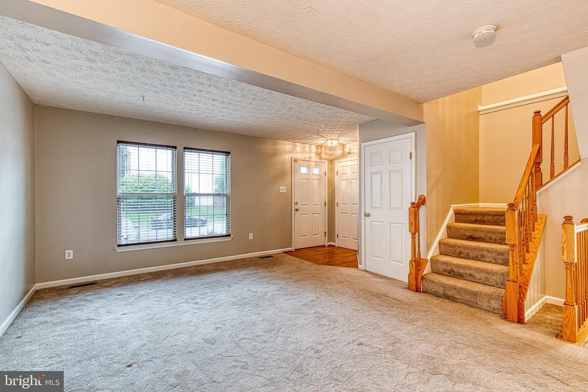 27 SILVER BIRCH COURT