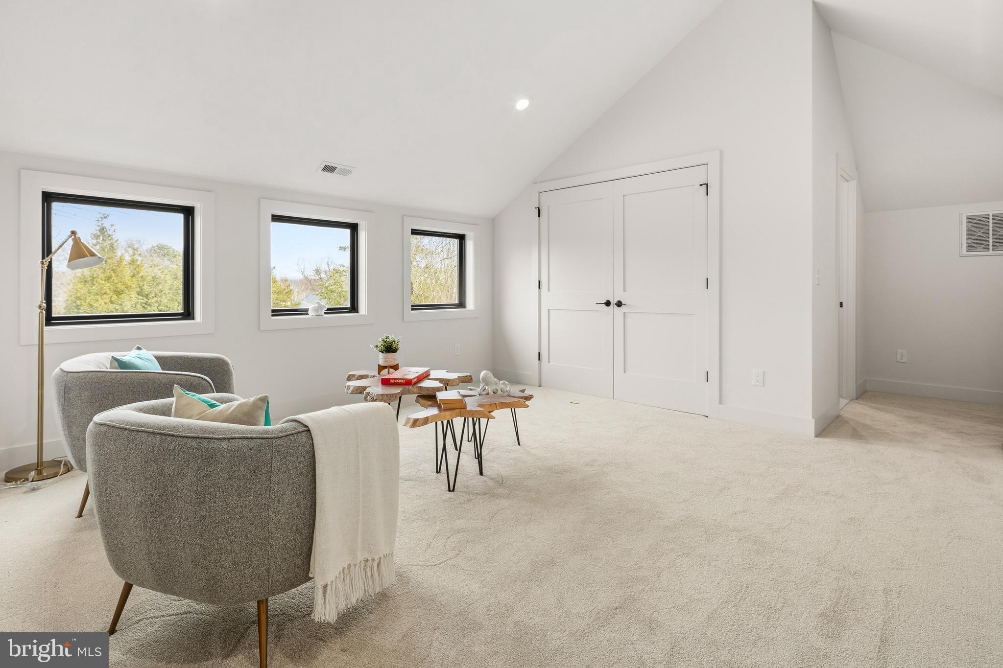 OVERLEE - Residential