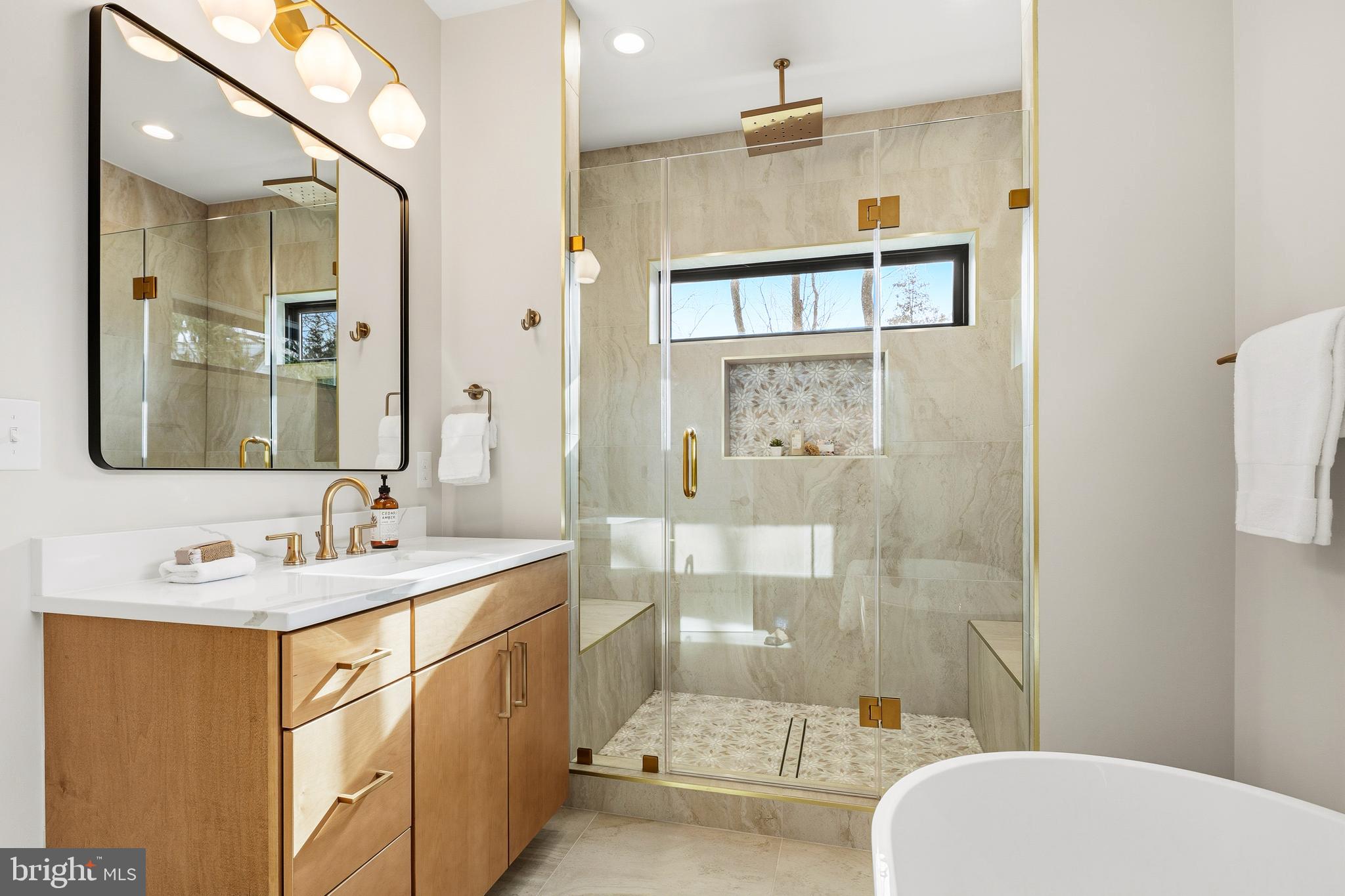 OVERLEE - Residential