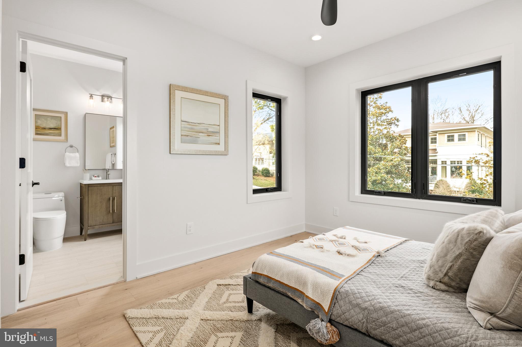 OVERLEE - Residential