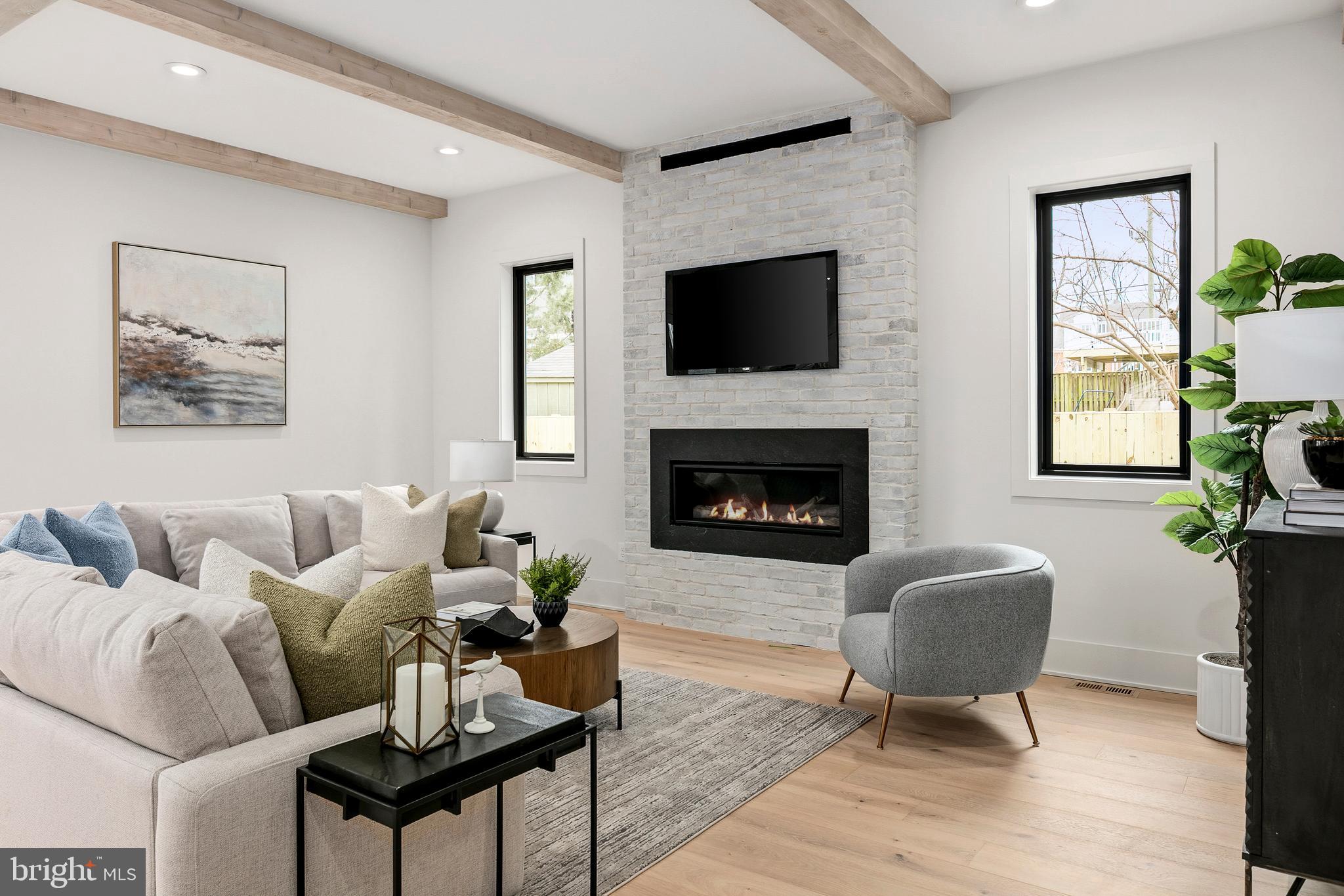 OVERLEE - Residential