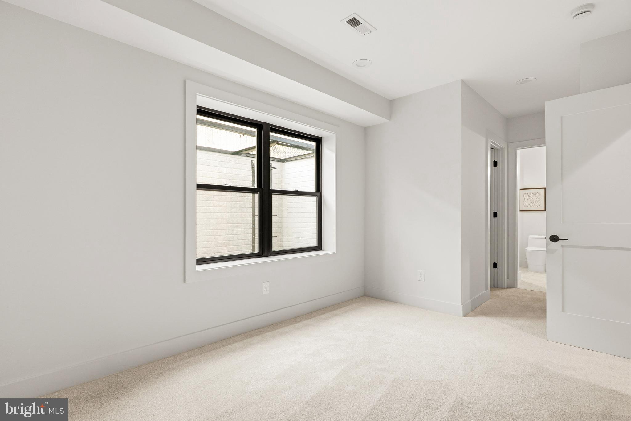 OVERLEE - Residential