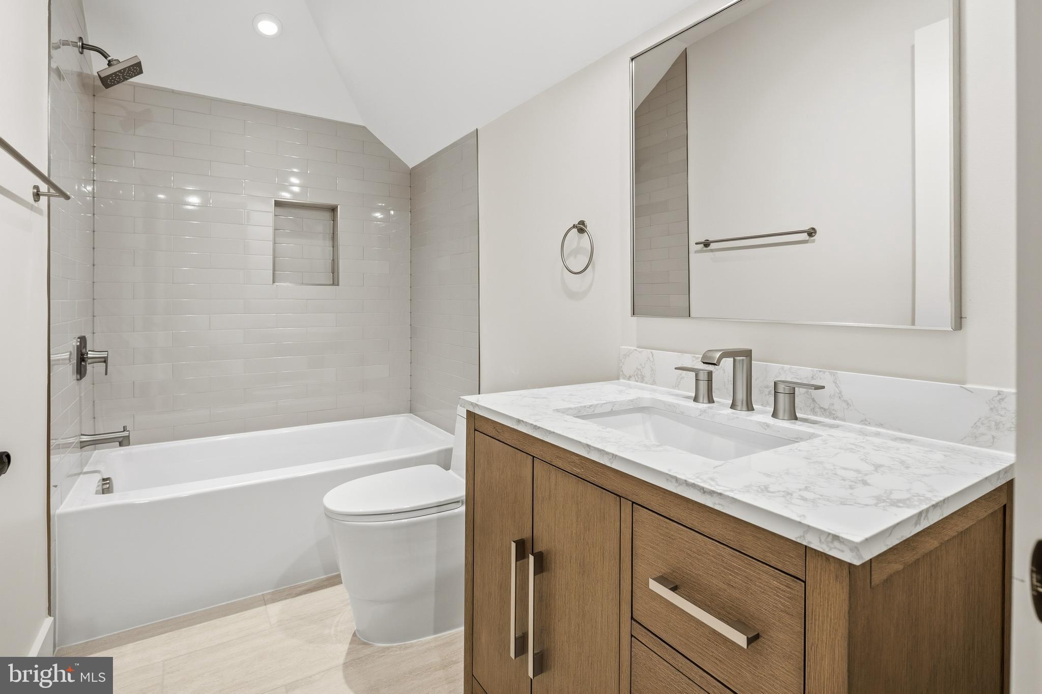 OVERLEE - Residential