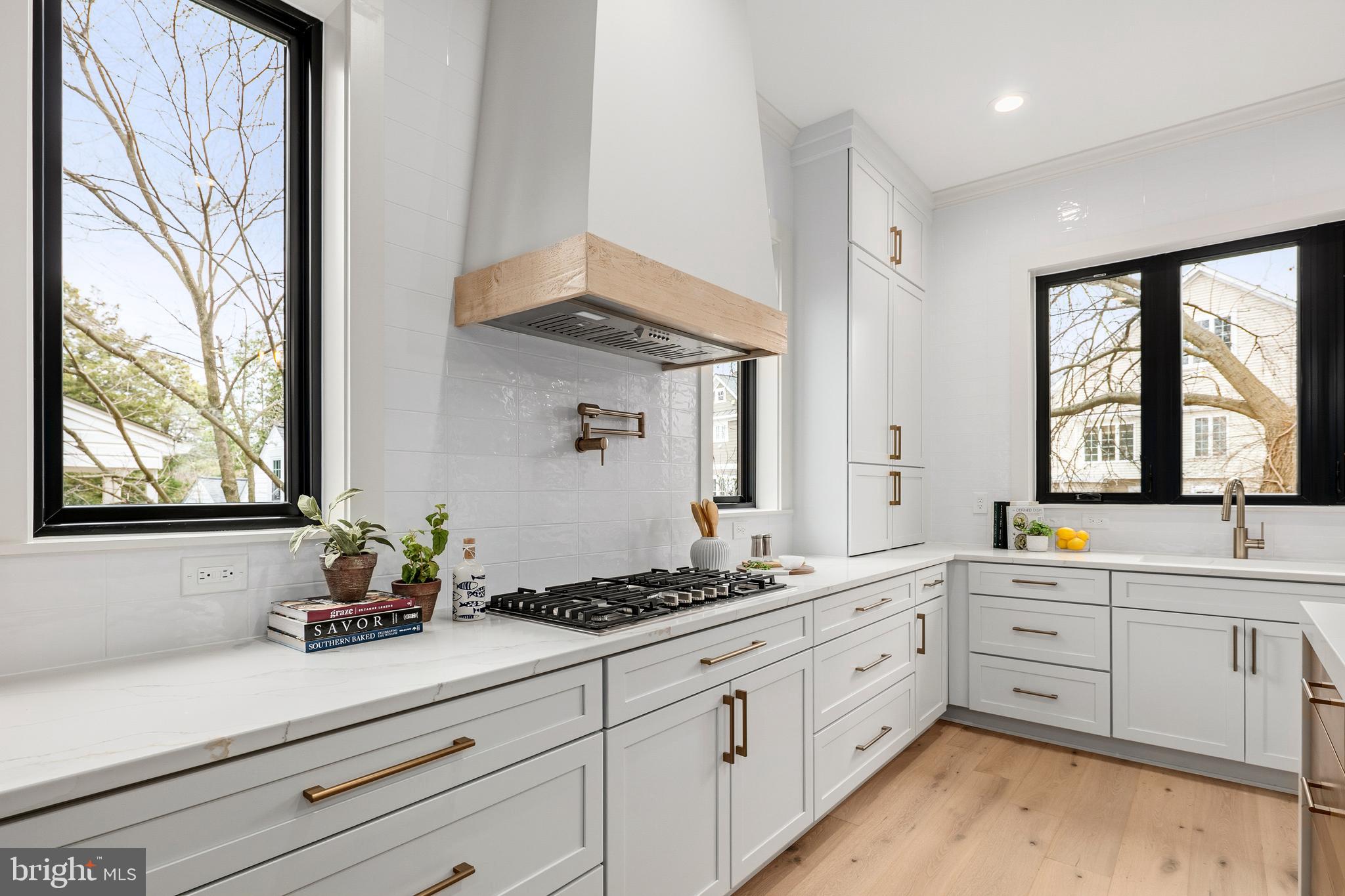 OVERLEE - Residential