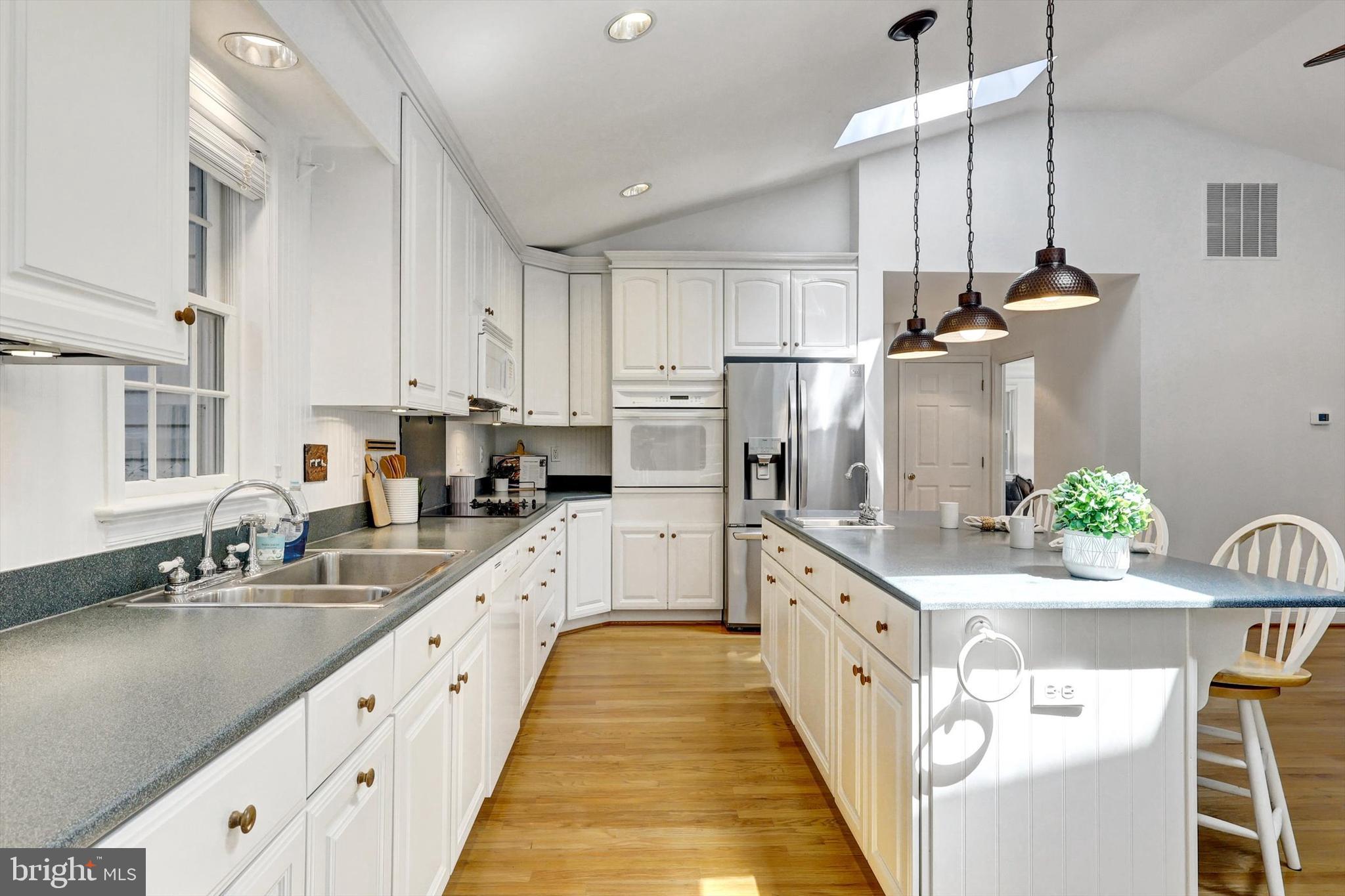 WOODMOOR - Residential