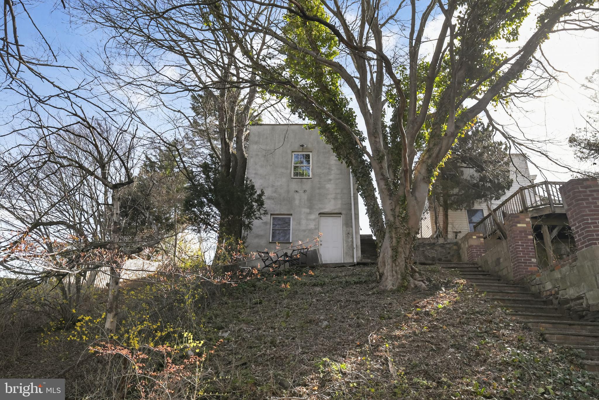 BELMONT HILLS - Residential Income