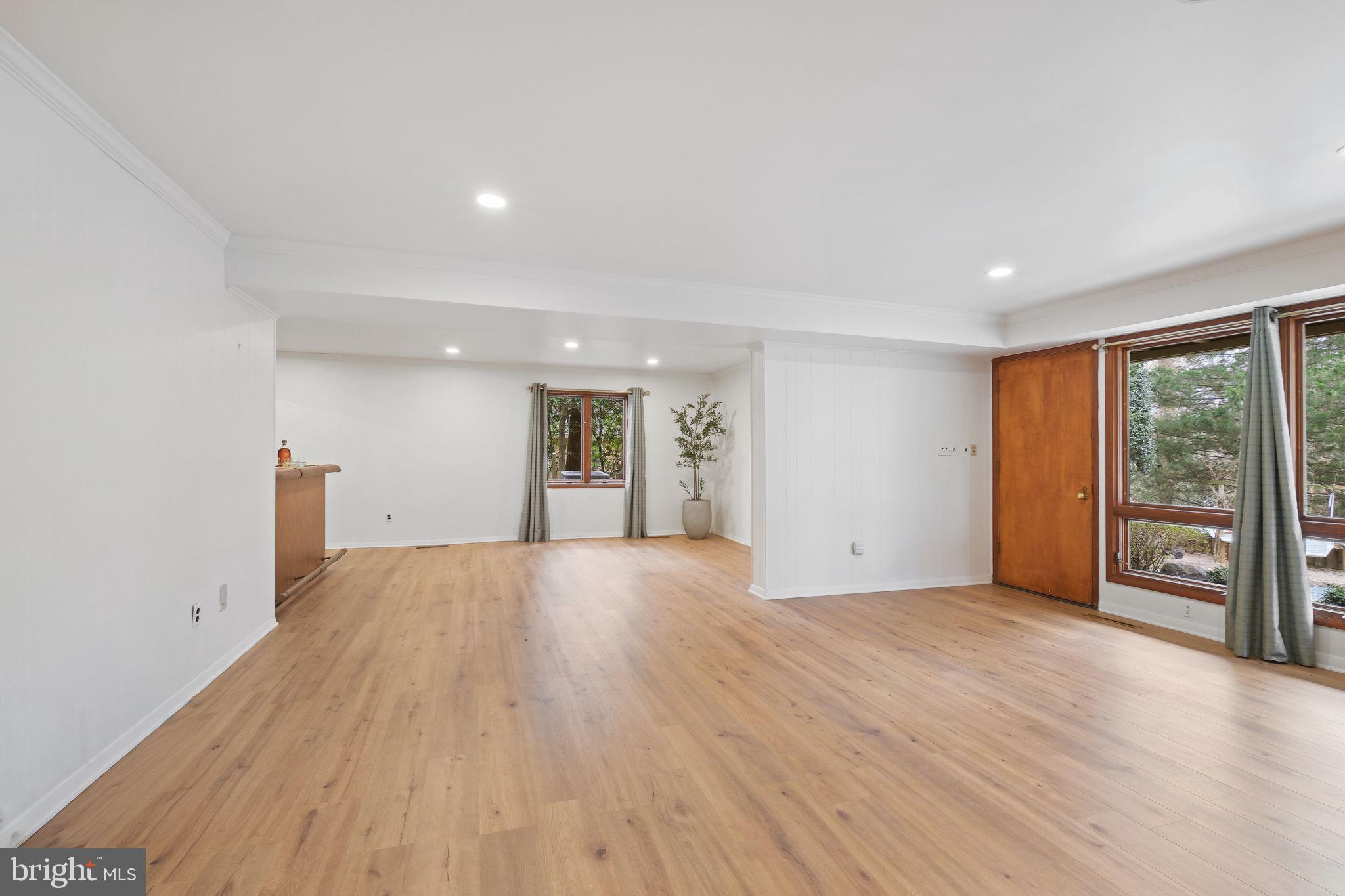 KENWOOD PARK - Residential