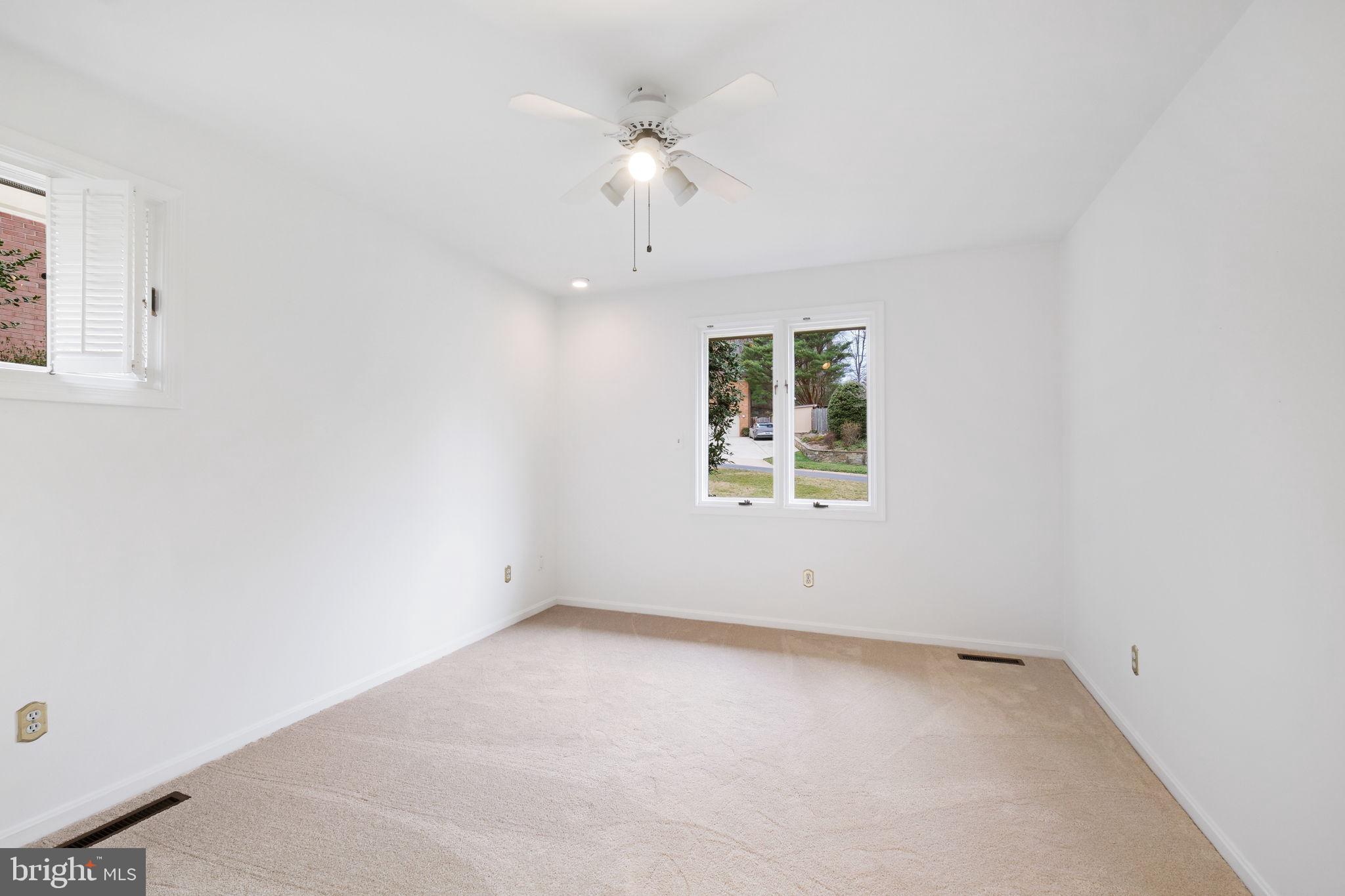 KENWOOD PARK - Residential