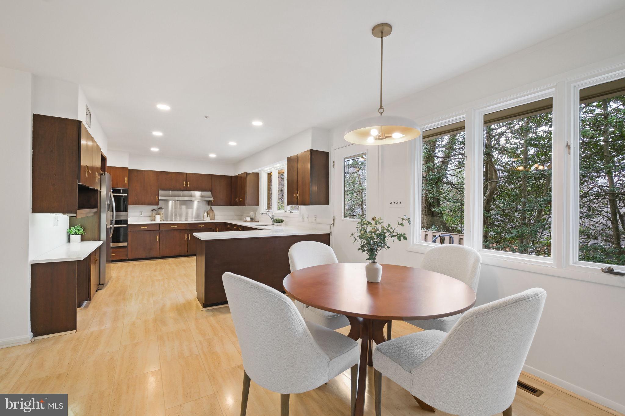 KENWOOD PARK - Residential