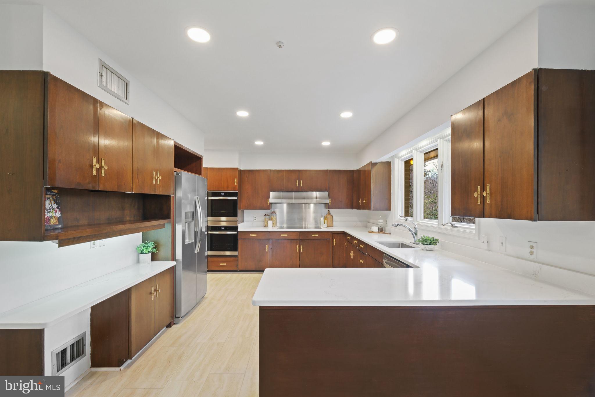 KENWOOD PARK - Residential