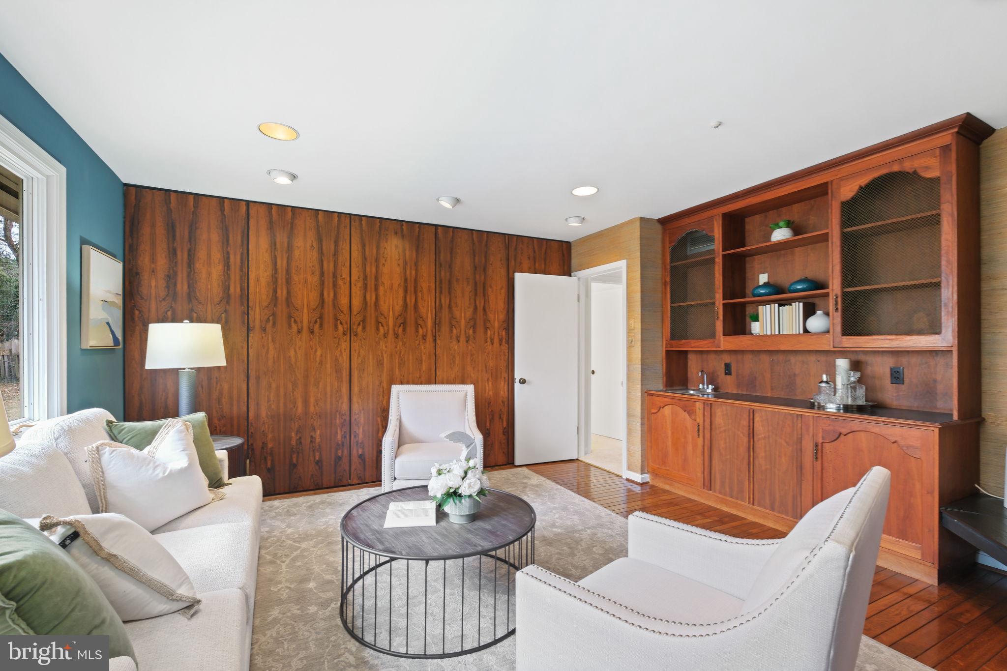 KENWOOD PARK - Residential