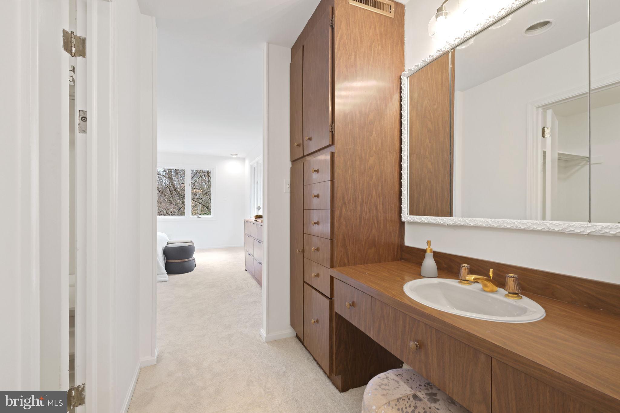 KENWOOD PARK - Residential